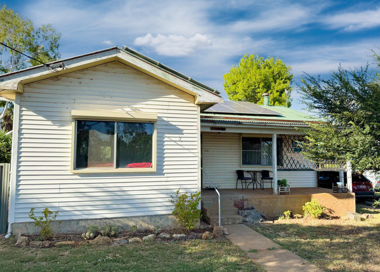 52 Busby Street — photo from Ray White Parkes