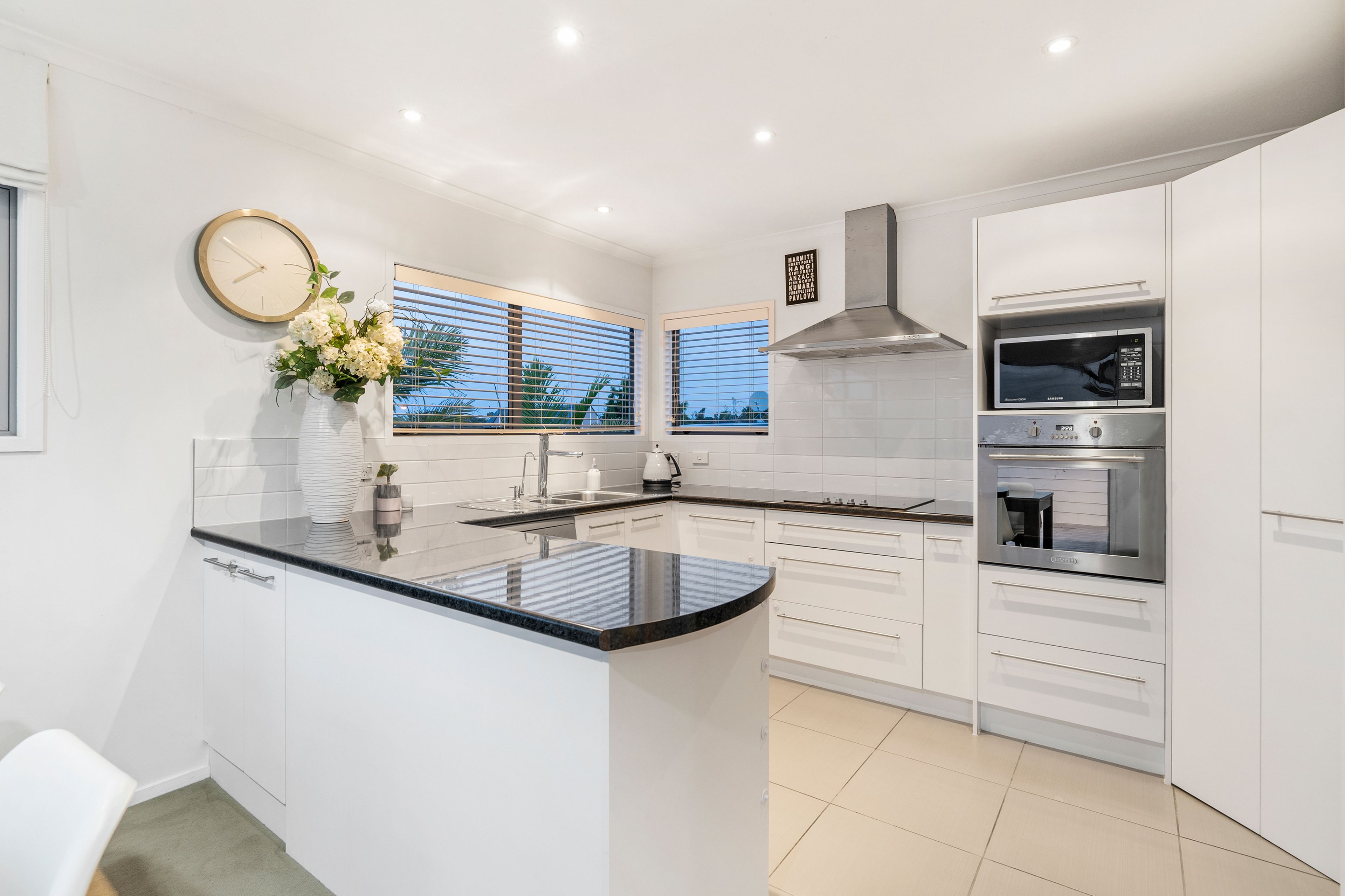 2/252 Rangatira Road, Beach Haven, North Shore City