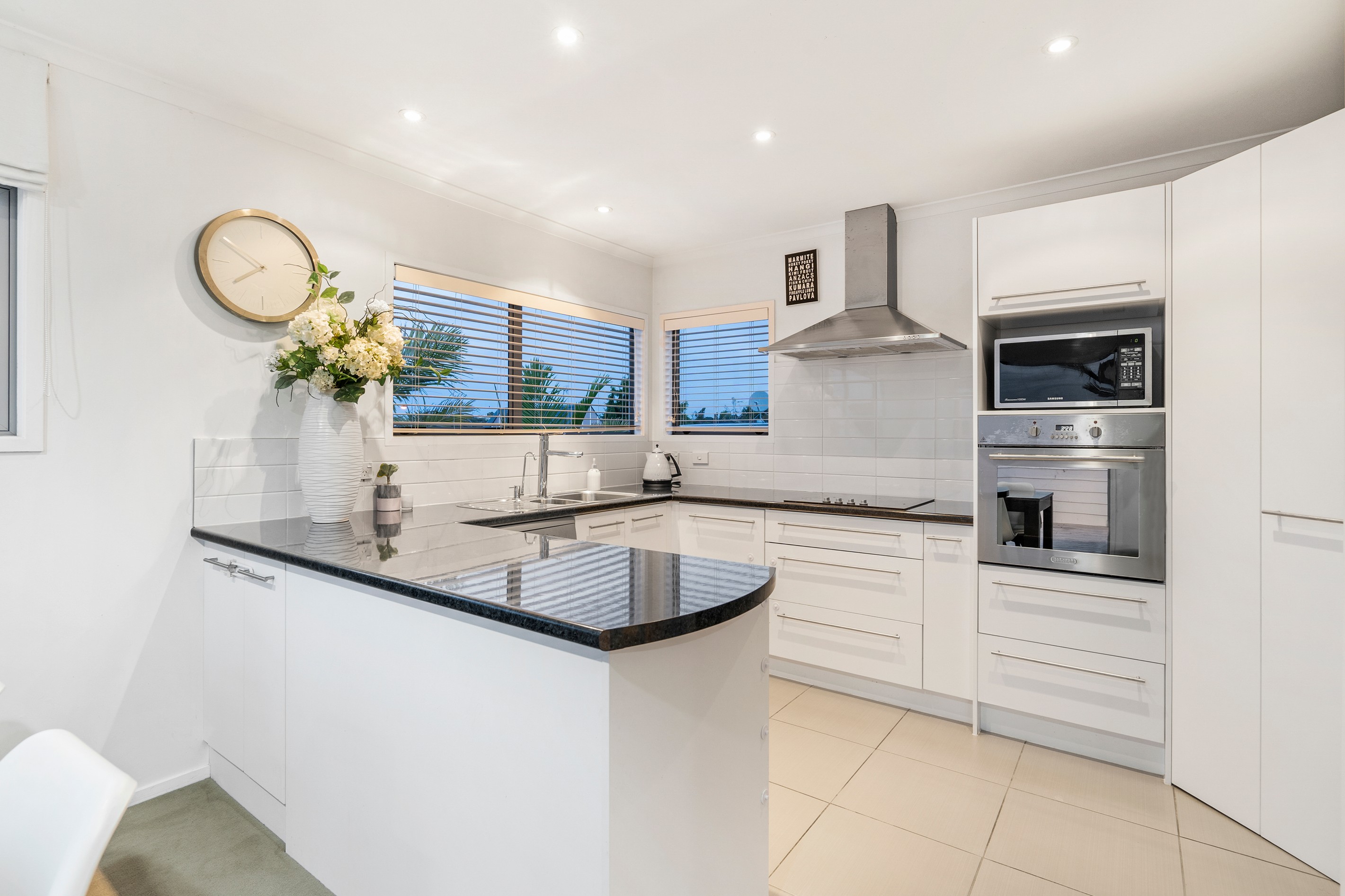 2/252 Rangatira Road, Beach Haven, North Shore City