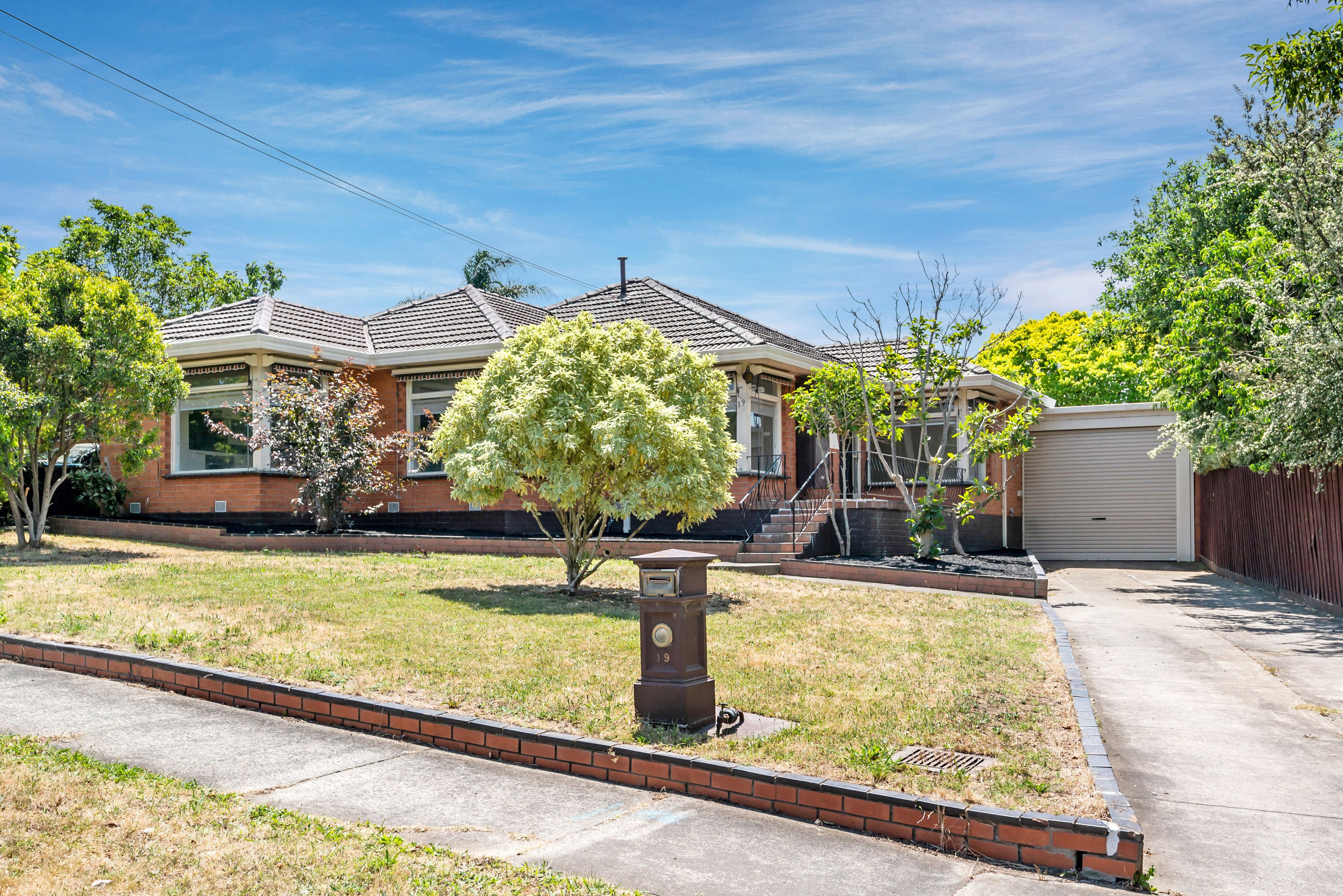 19 Greenwood Drive, Bundoora, VIC 3083
