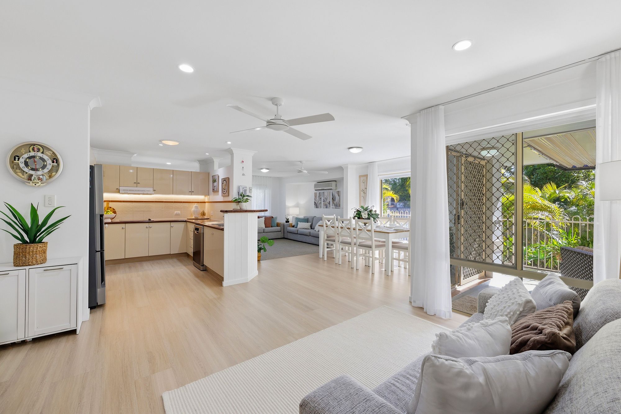 37 Springsure Drive — photo 3 of 24
