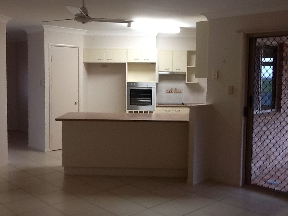 52 HAYDN Drive, Kawungan, QLD 4655