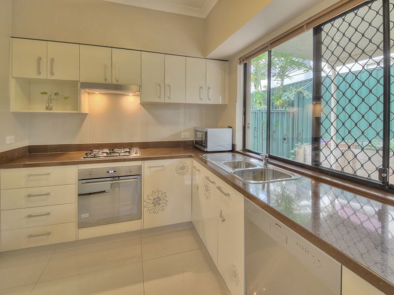 25 Doulton Street, Calamvale, QLD 4116