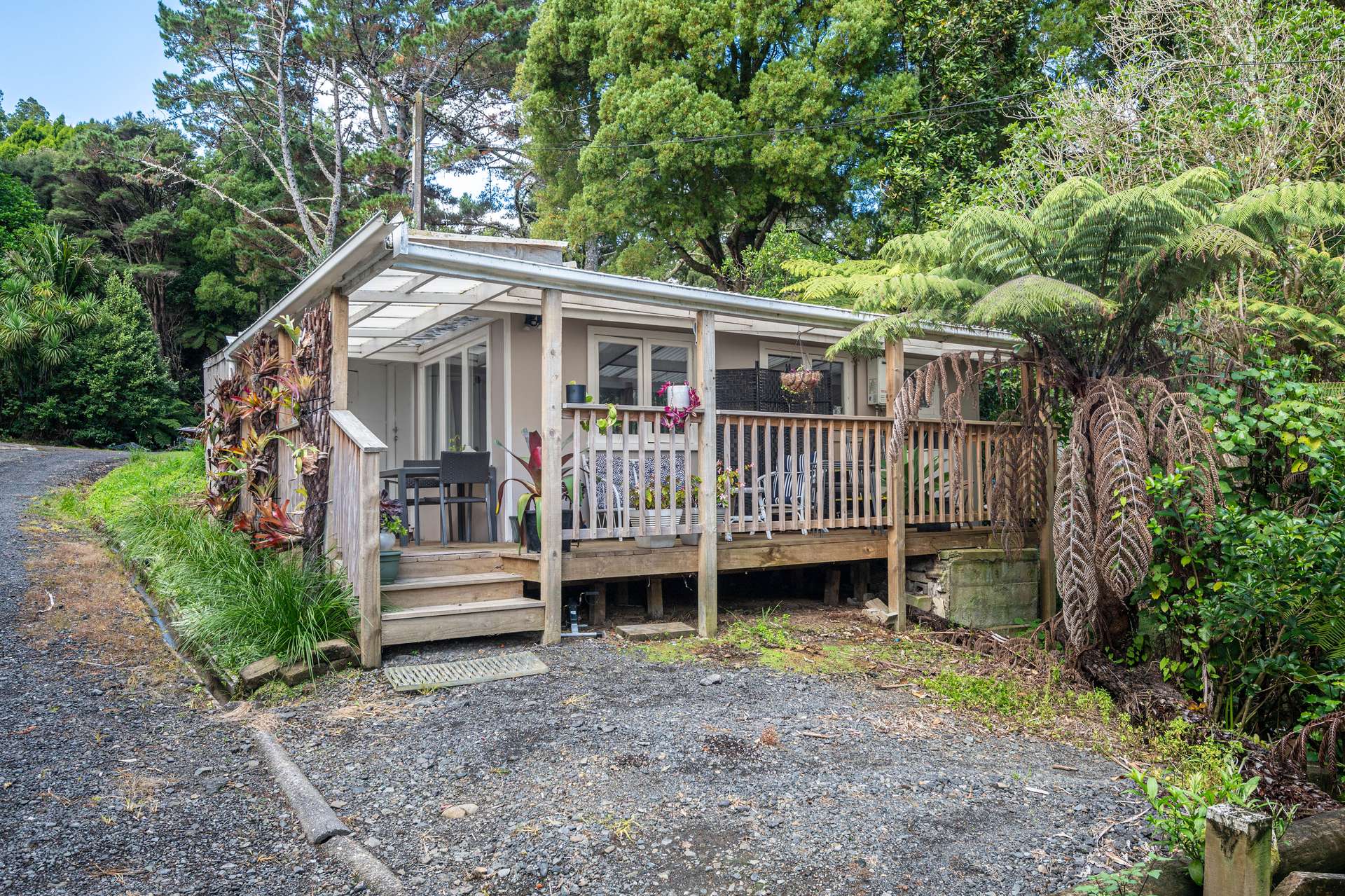 1196 Huia Road photo 26