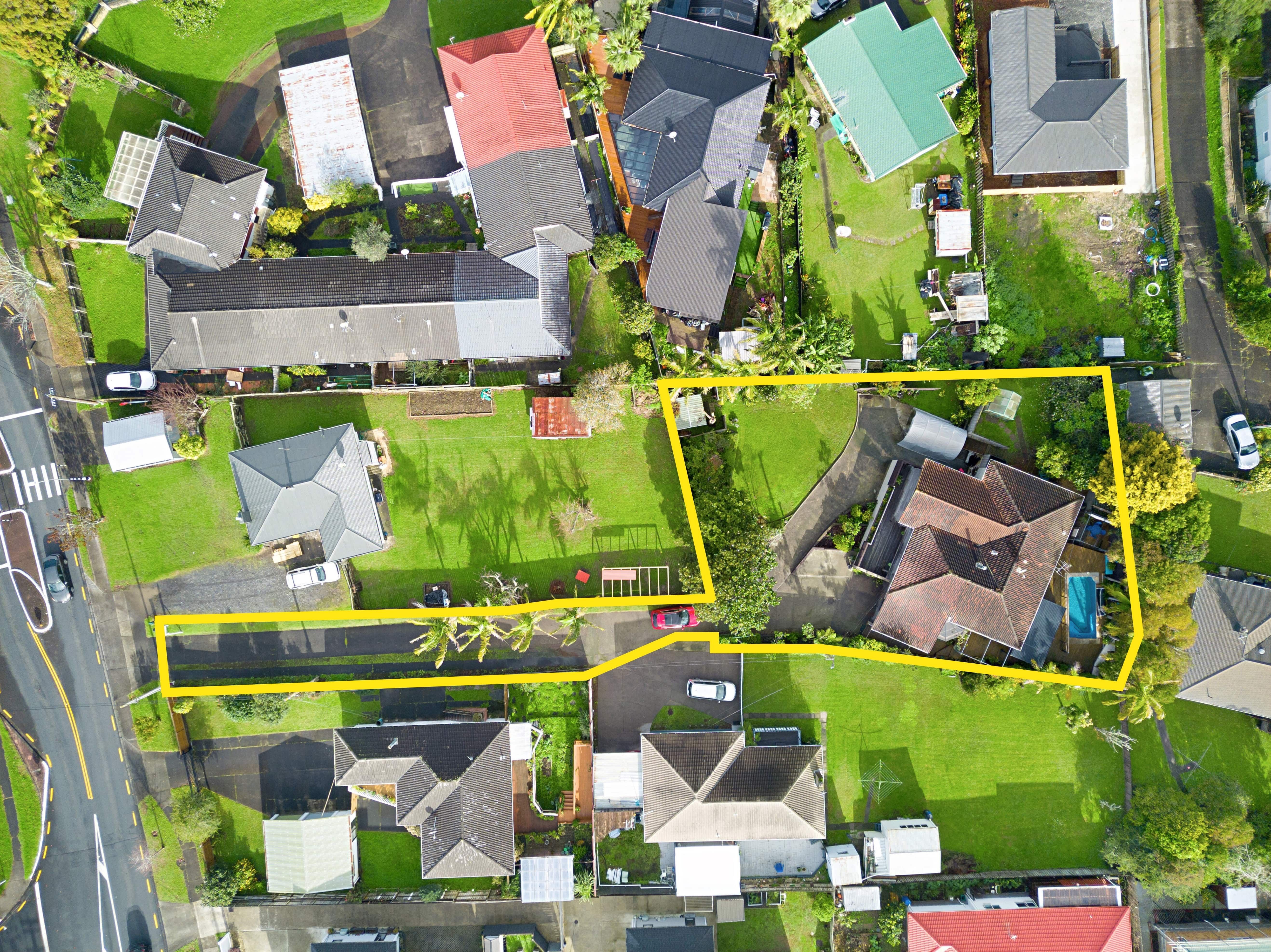 89A View Road, Henderson, Waitakere City