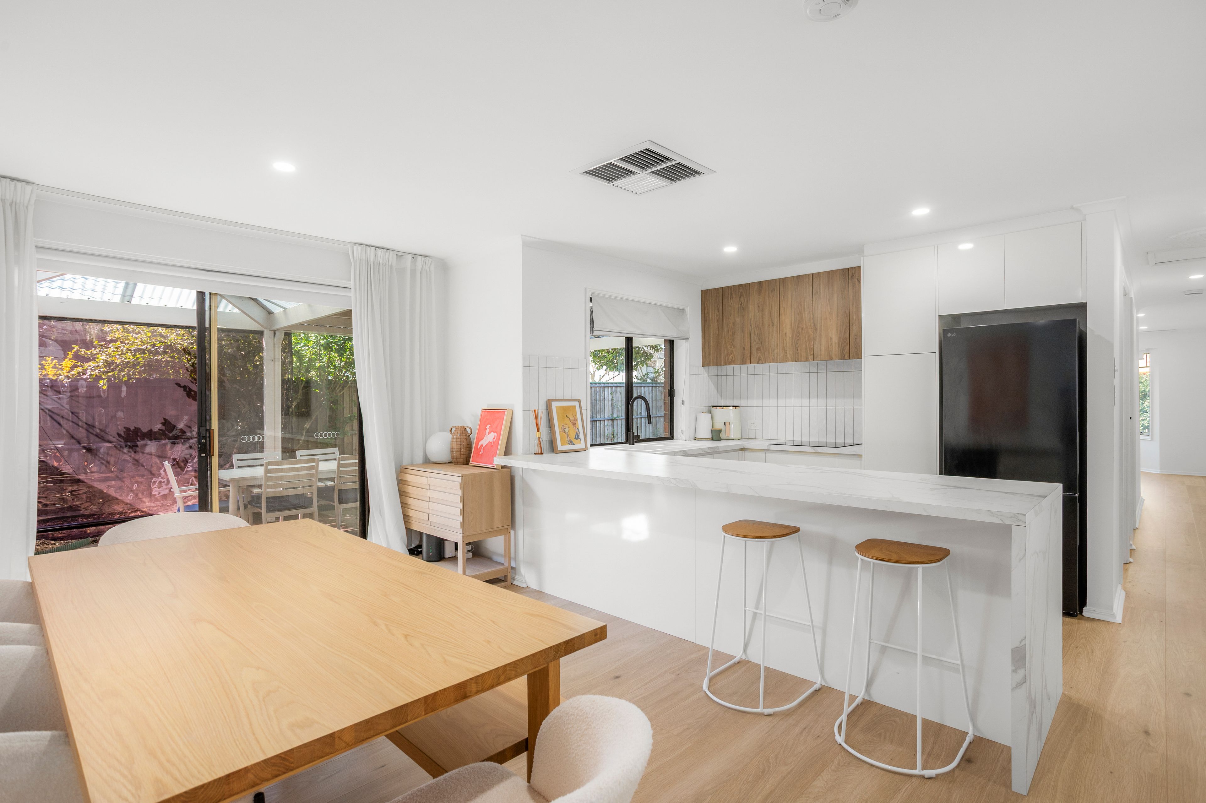 1/4 Burnley Street — photo 3 of 17