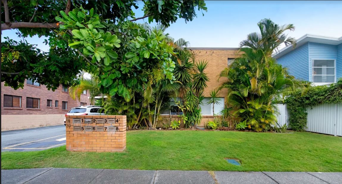 18 Peerless Avenue, Mermaid Beach QLD 4218