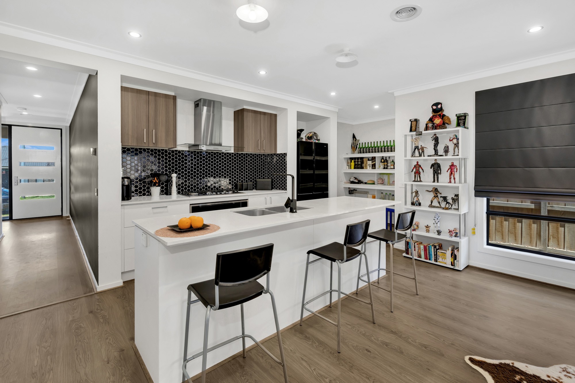 17 Rosewater Street, Manor Lakes, VIC 3024