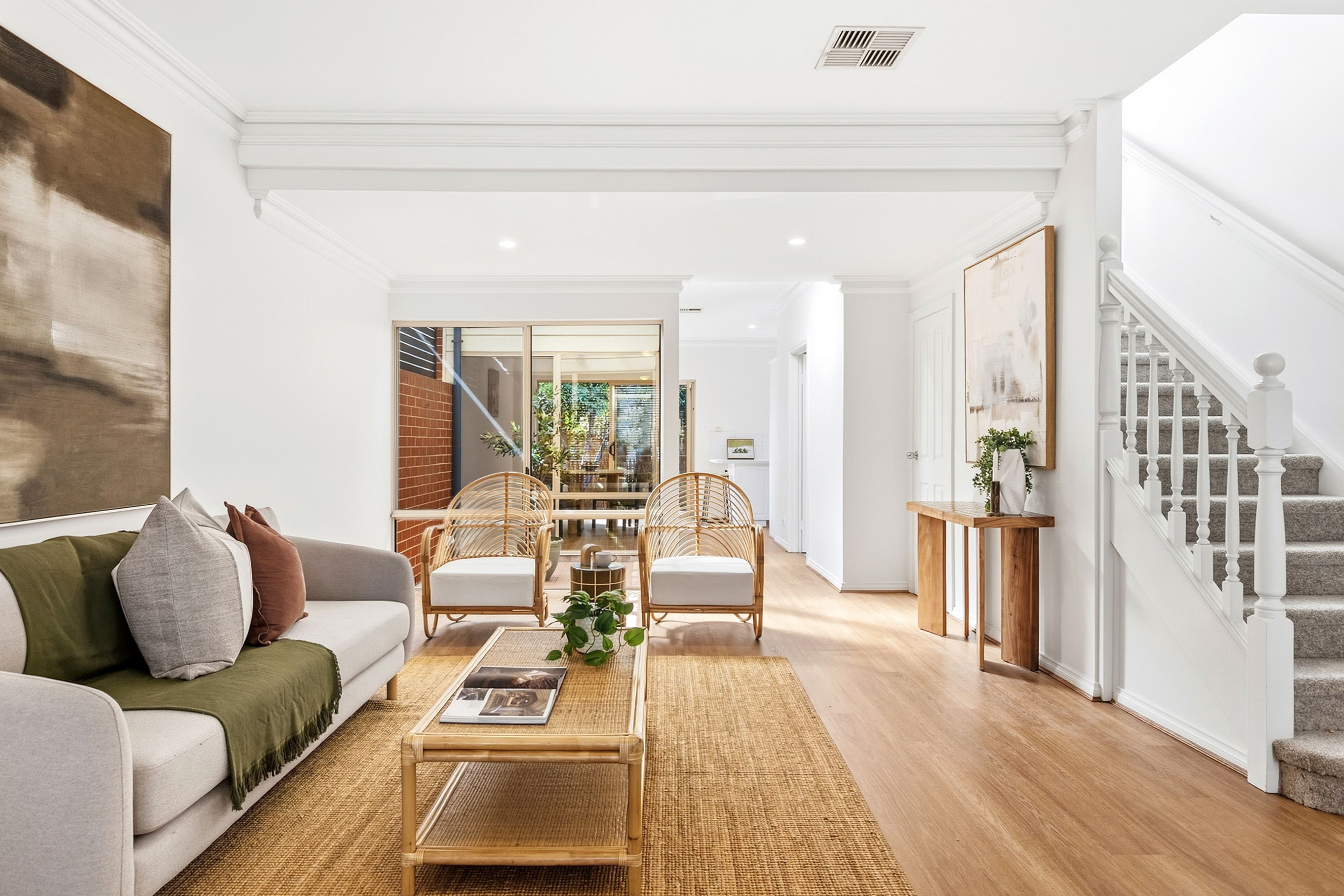 42 Victoria Street — photo 5 of 15