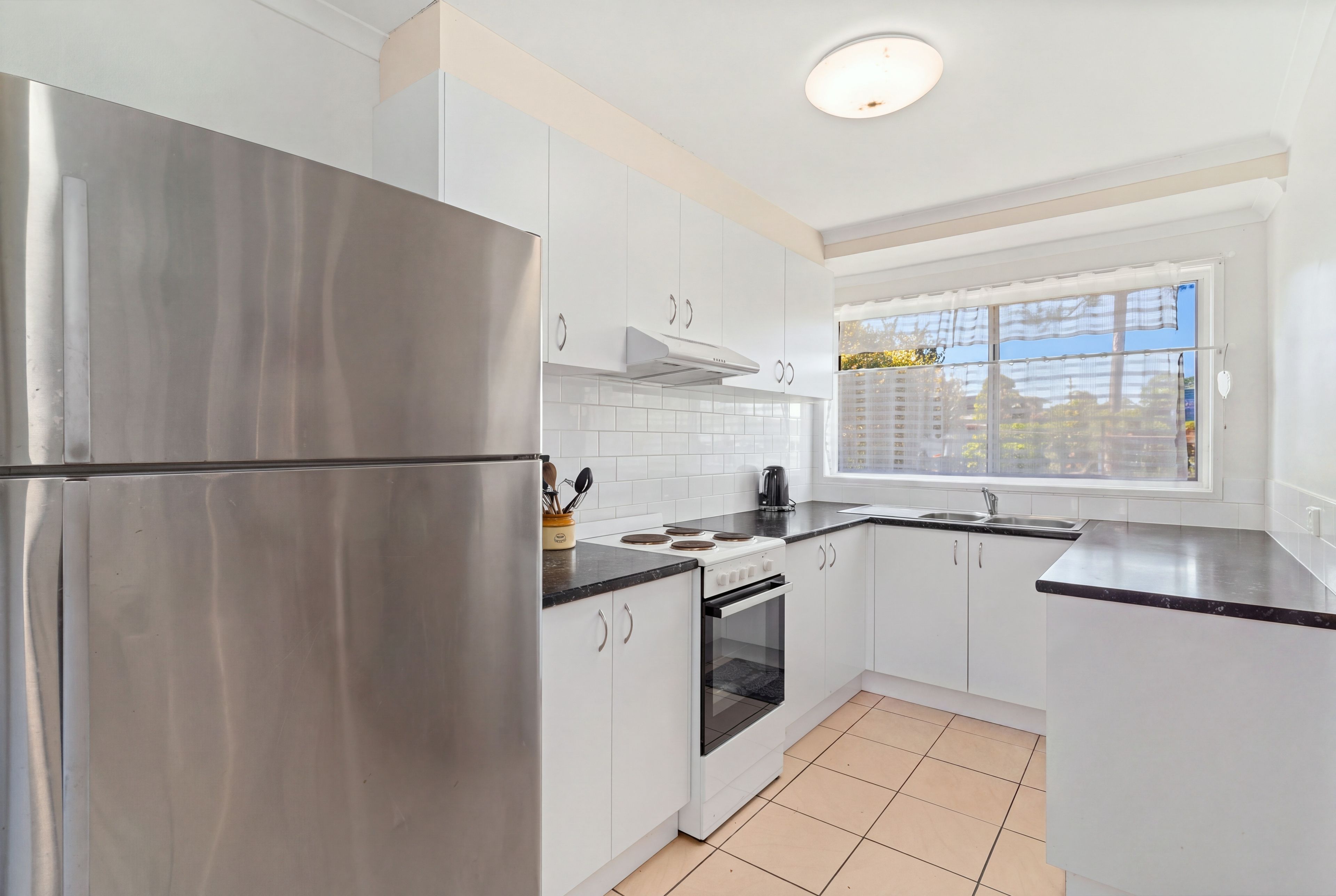 19 Maleny Street — photo 9 of 21