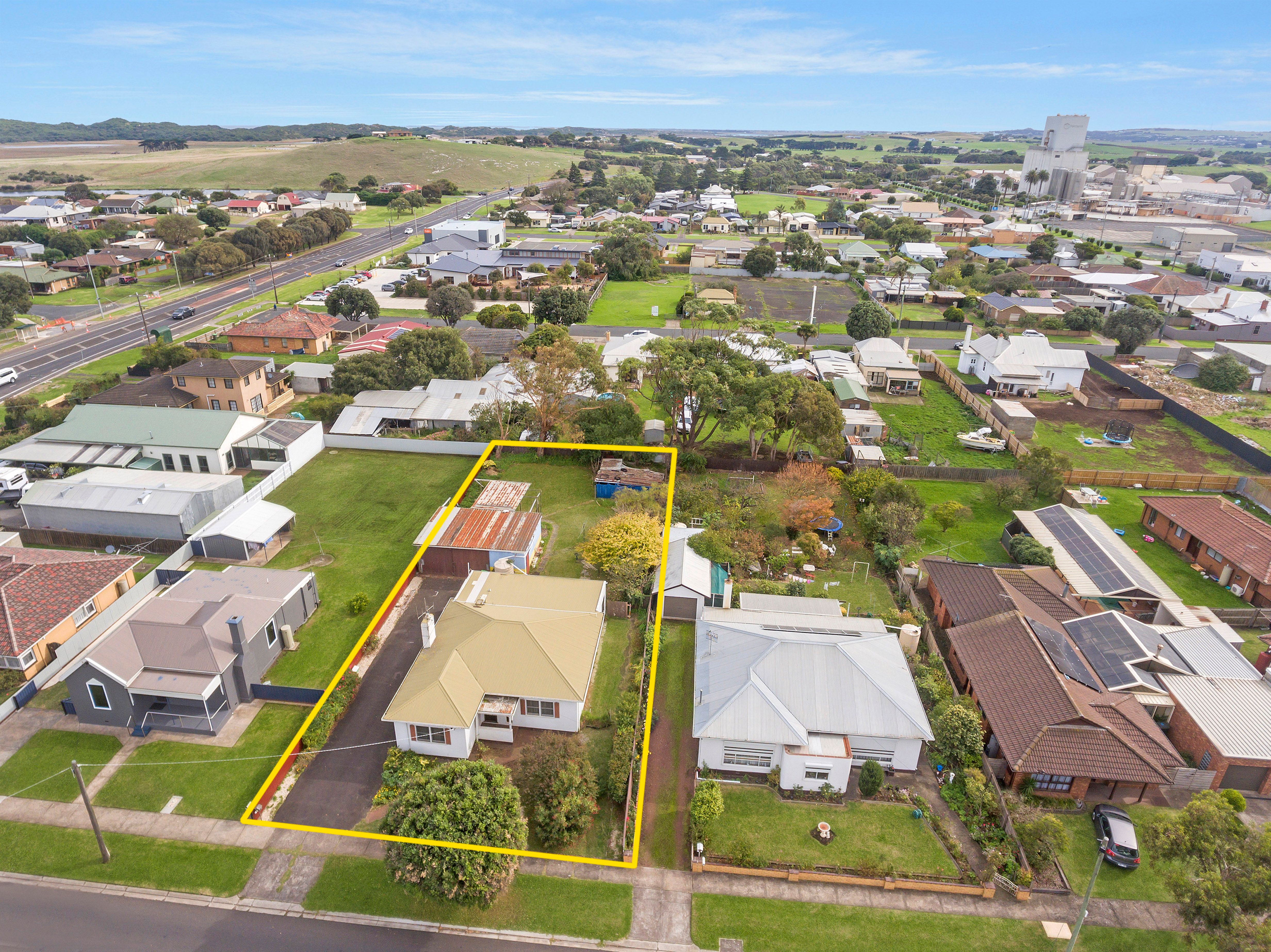 17 Lindsay Street, Dennington VIC 3280