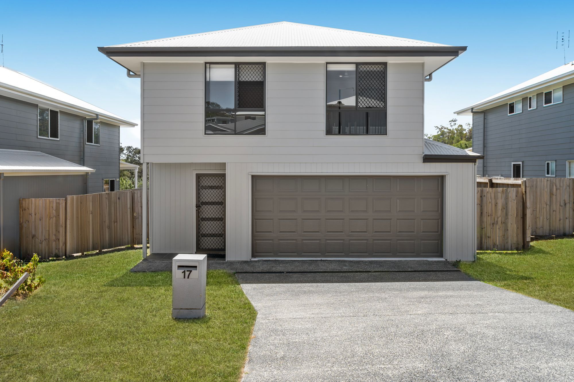 17 Niche Glade Circuit, Maudsland, QLD 4210