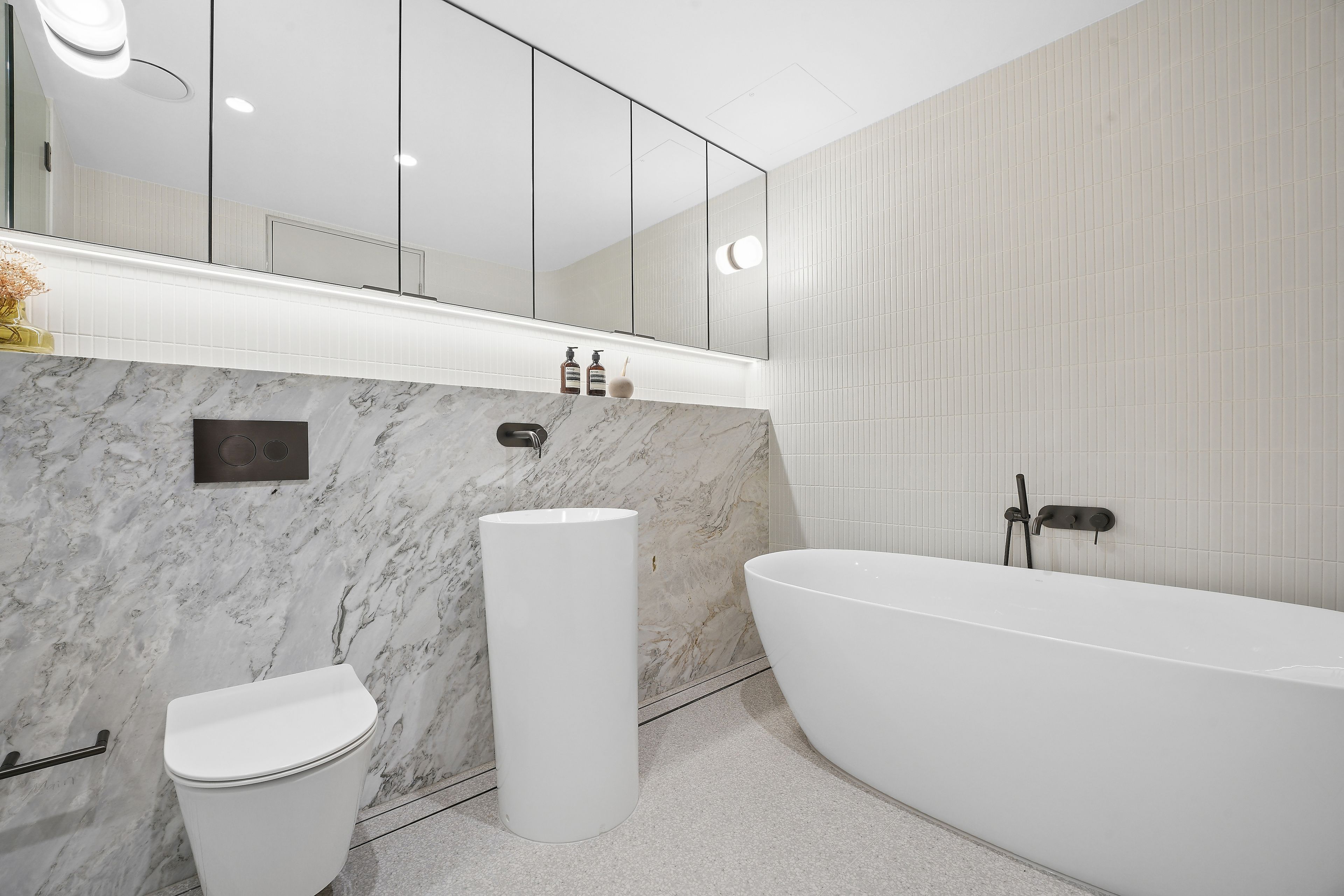 2/14 Boronia Road — photo 9 of 9