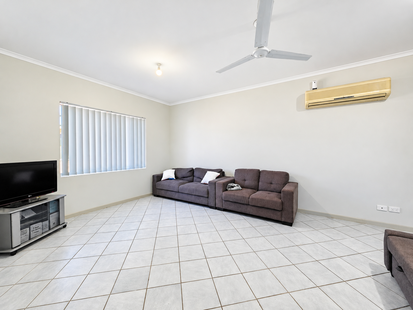 5/58-60 Douglas Street — photo 3 of 12