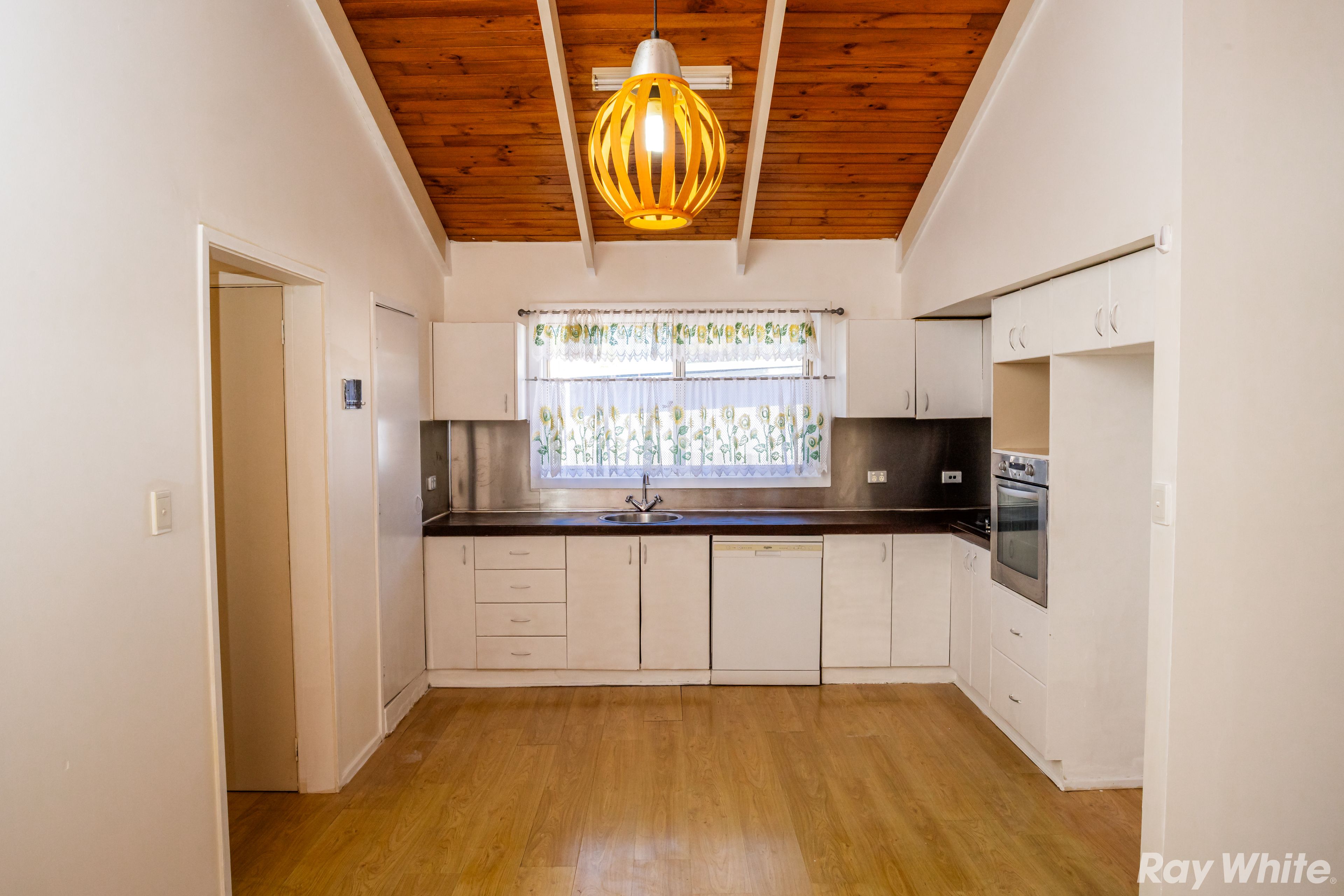 2 Godwin Street — photo 6 of 15