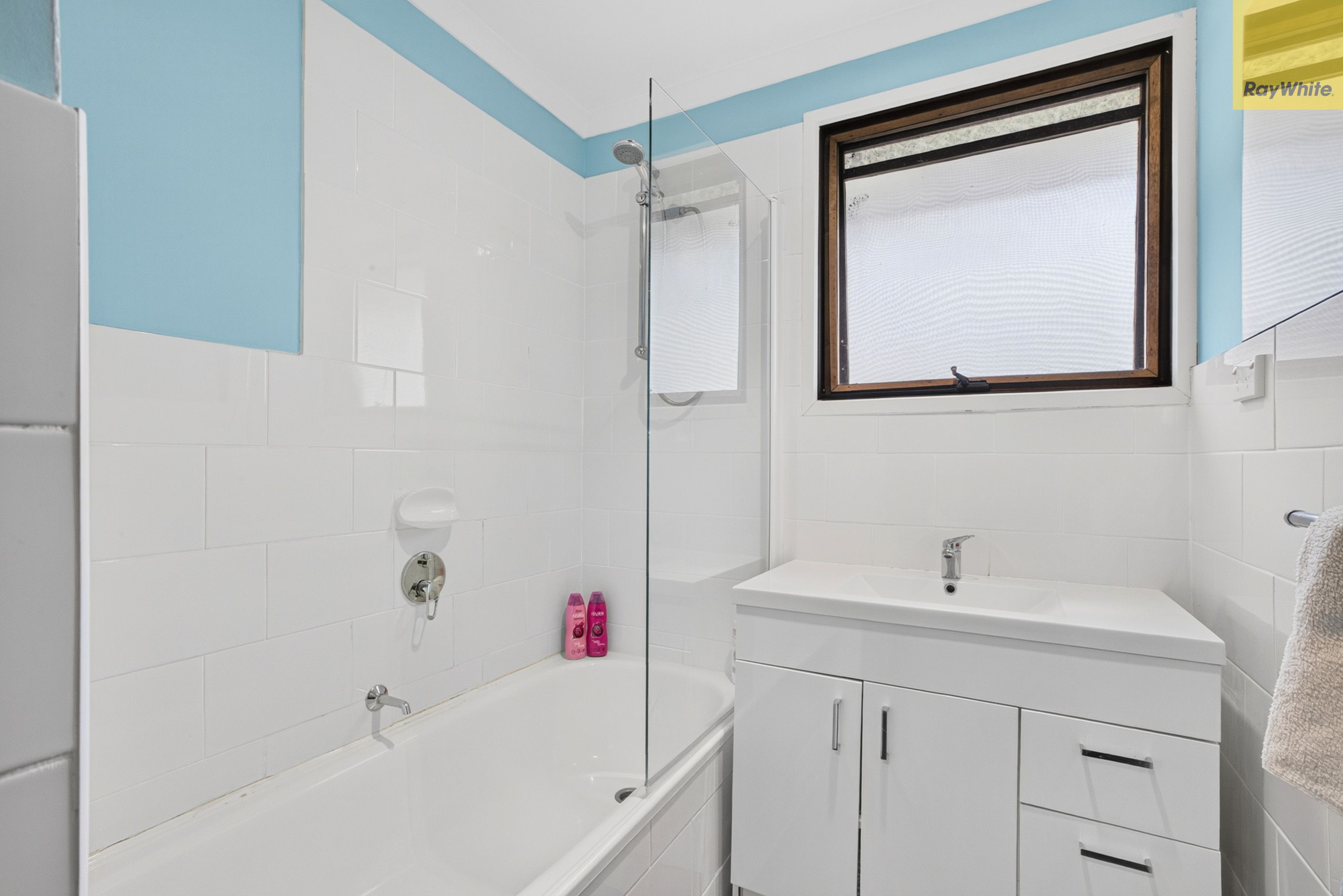 8 McBride Street — photo 9 of 17