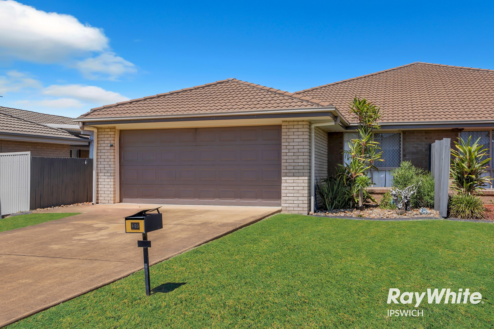 1/23 Peregrine Drive, Lowood, QLD 4311