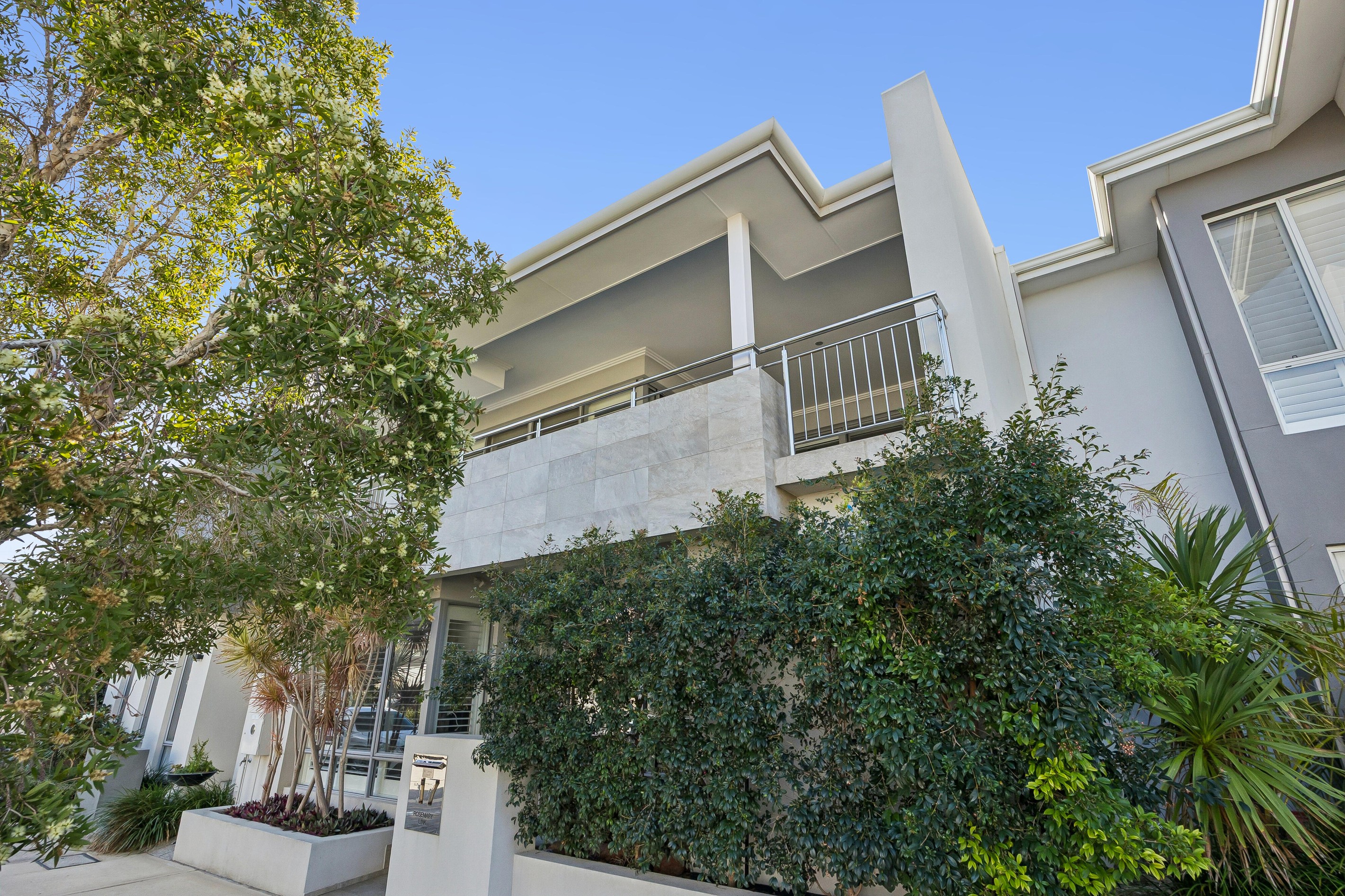 17 Rosemary Link, North Coogee, WA 6163