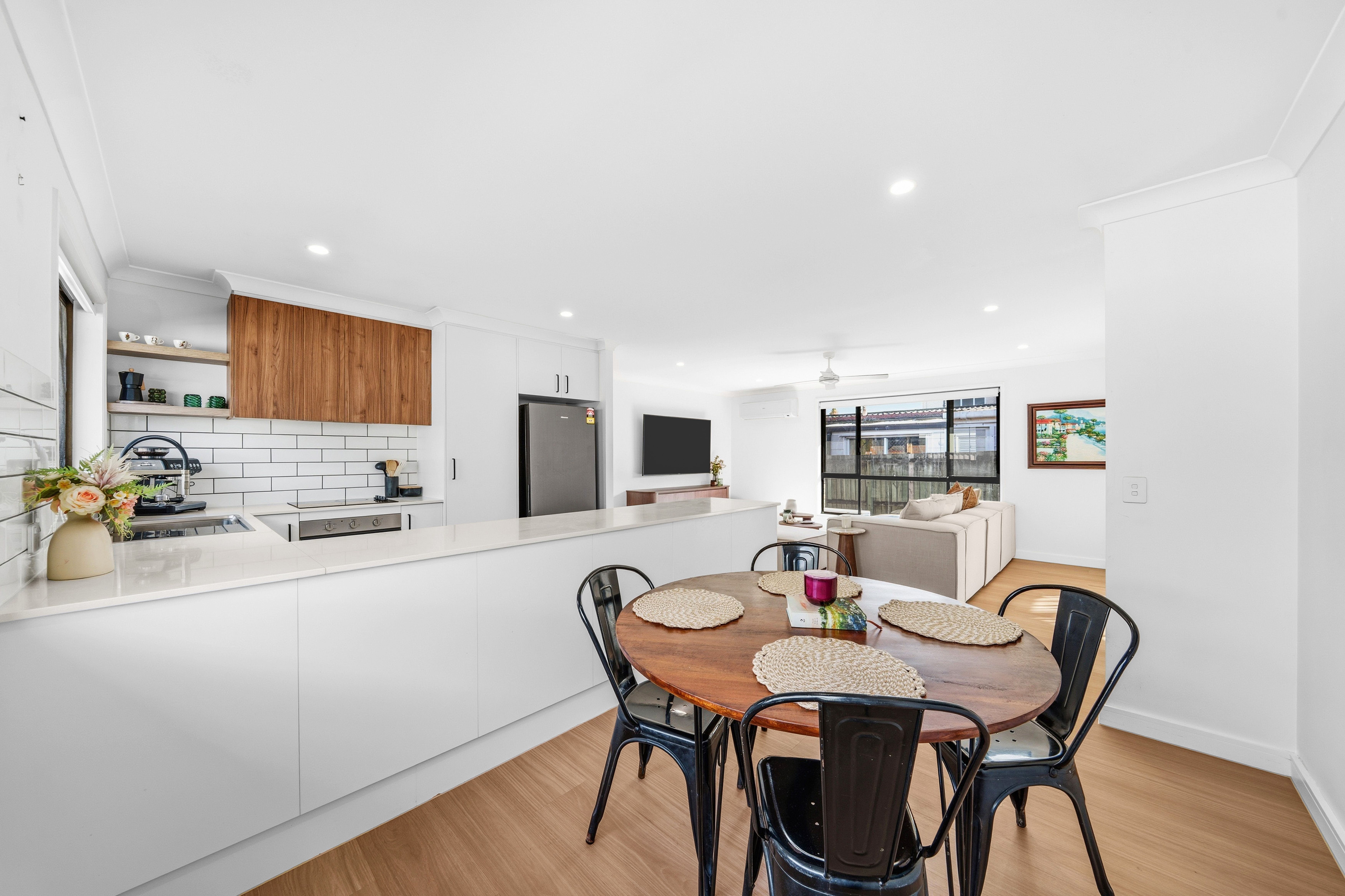 18 Medika Street — photo 6 of 22