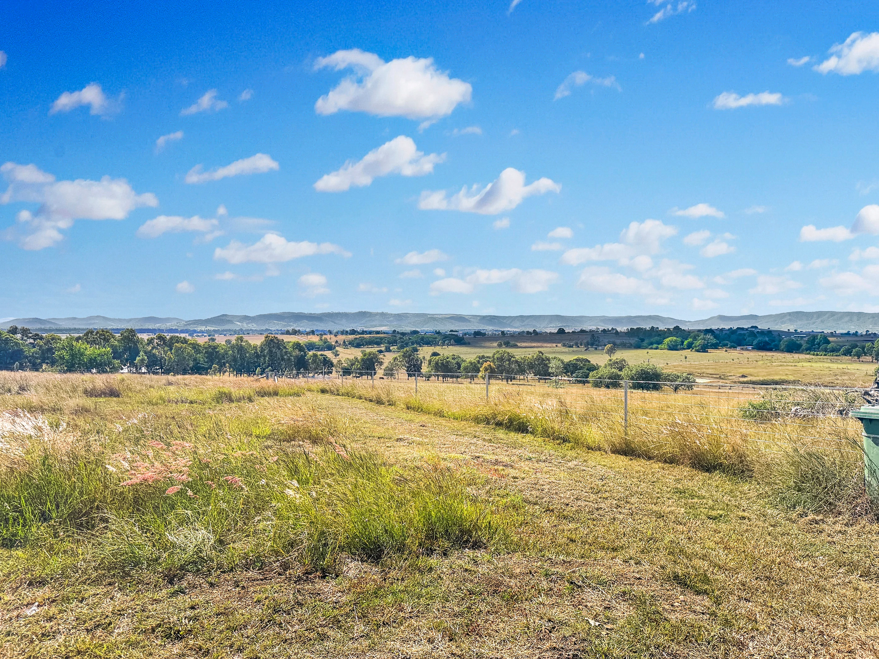272 Hamiltons Lane, Toogoolawah, QLD 4313