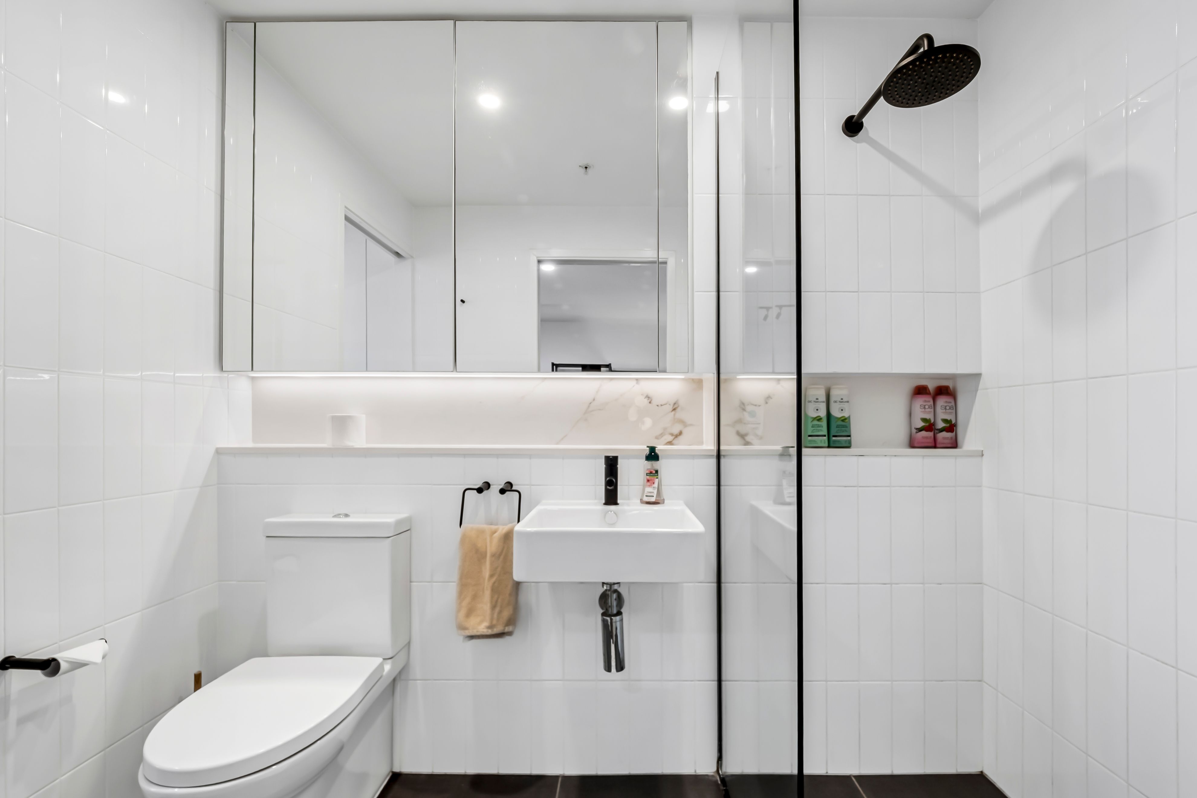 802/49 Cordelia Street — photo 15 of 21