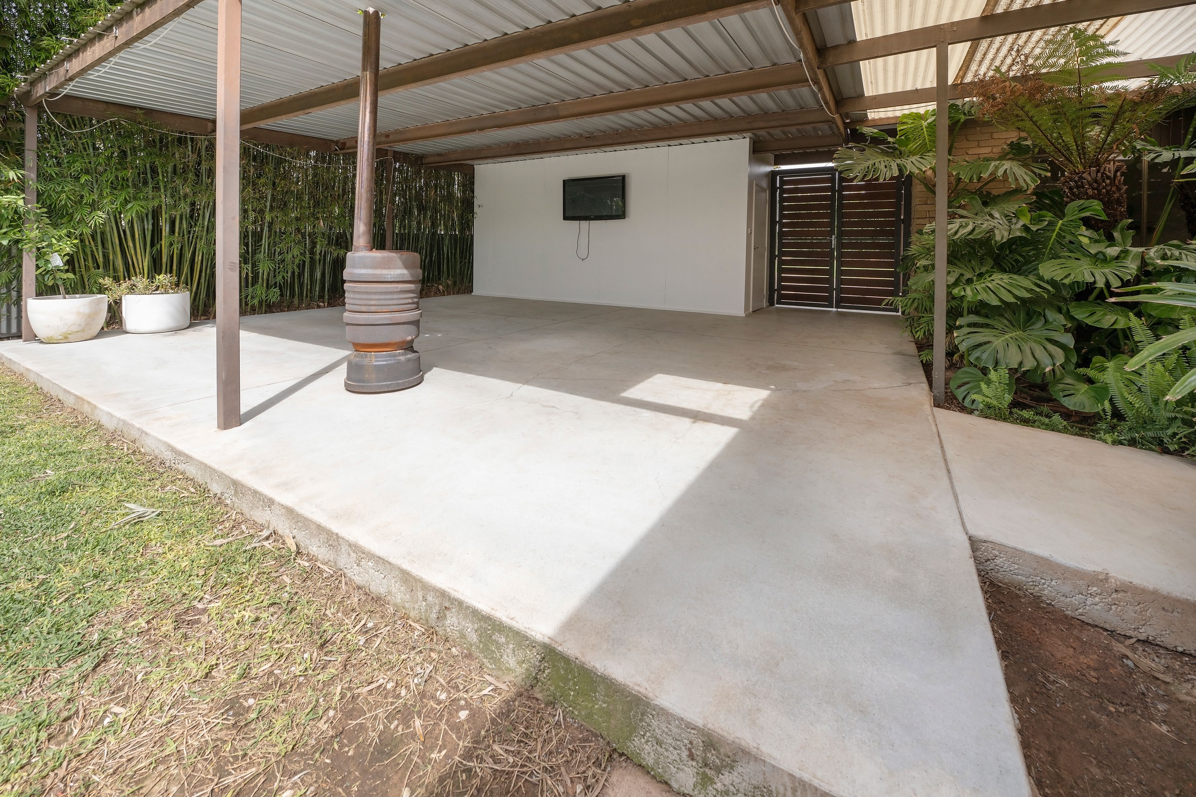 12 Bell Street — photo 18 of 23