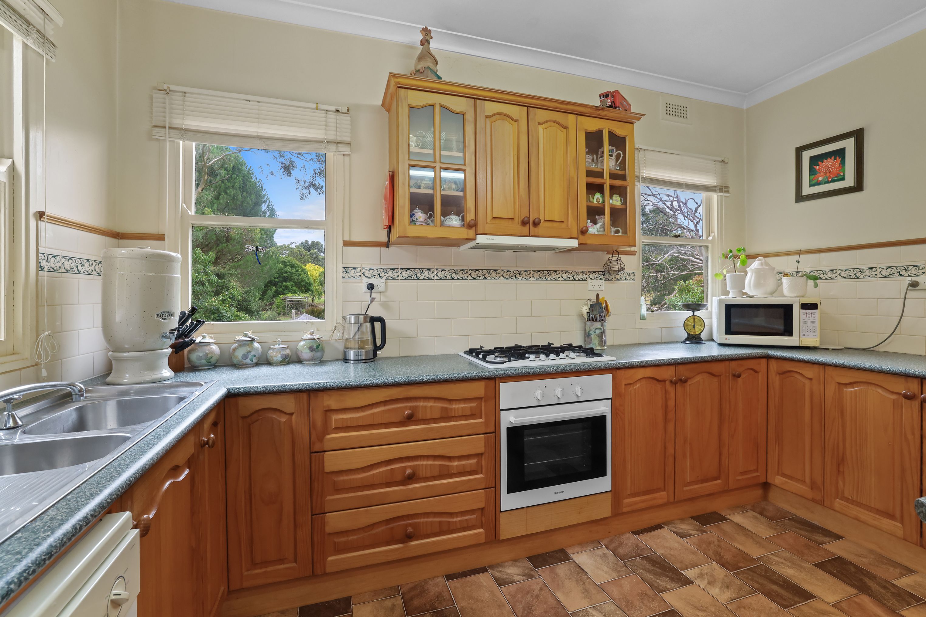 29 Hall Road — photo 8 of 18