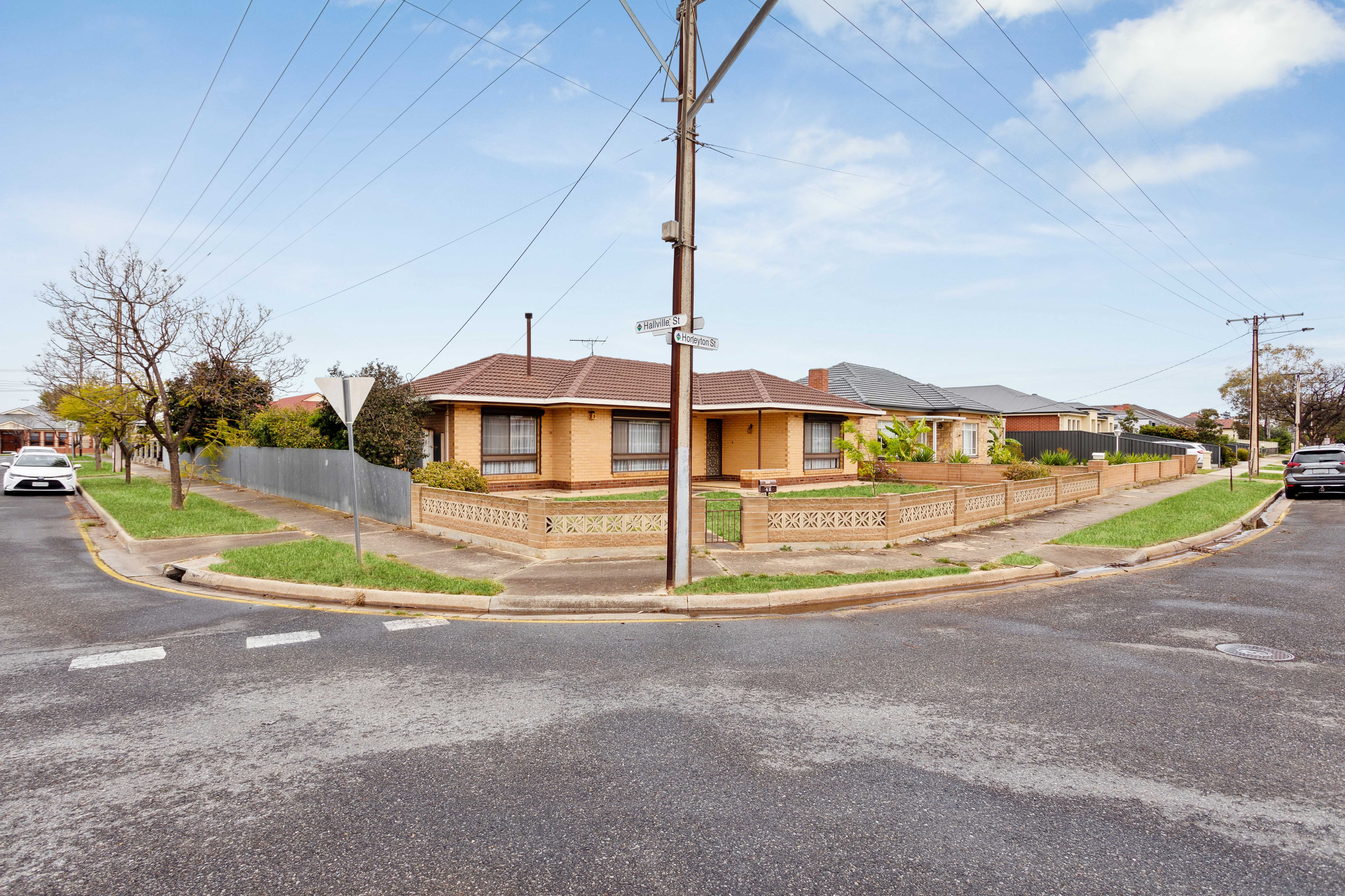 42 Honeyton Street, Seaton, SA 5023