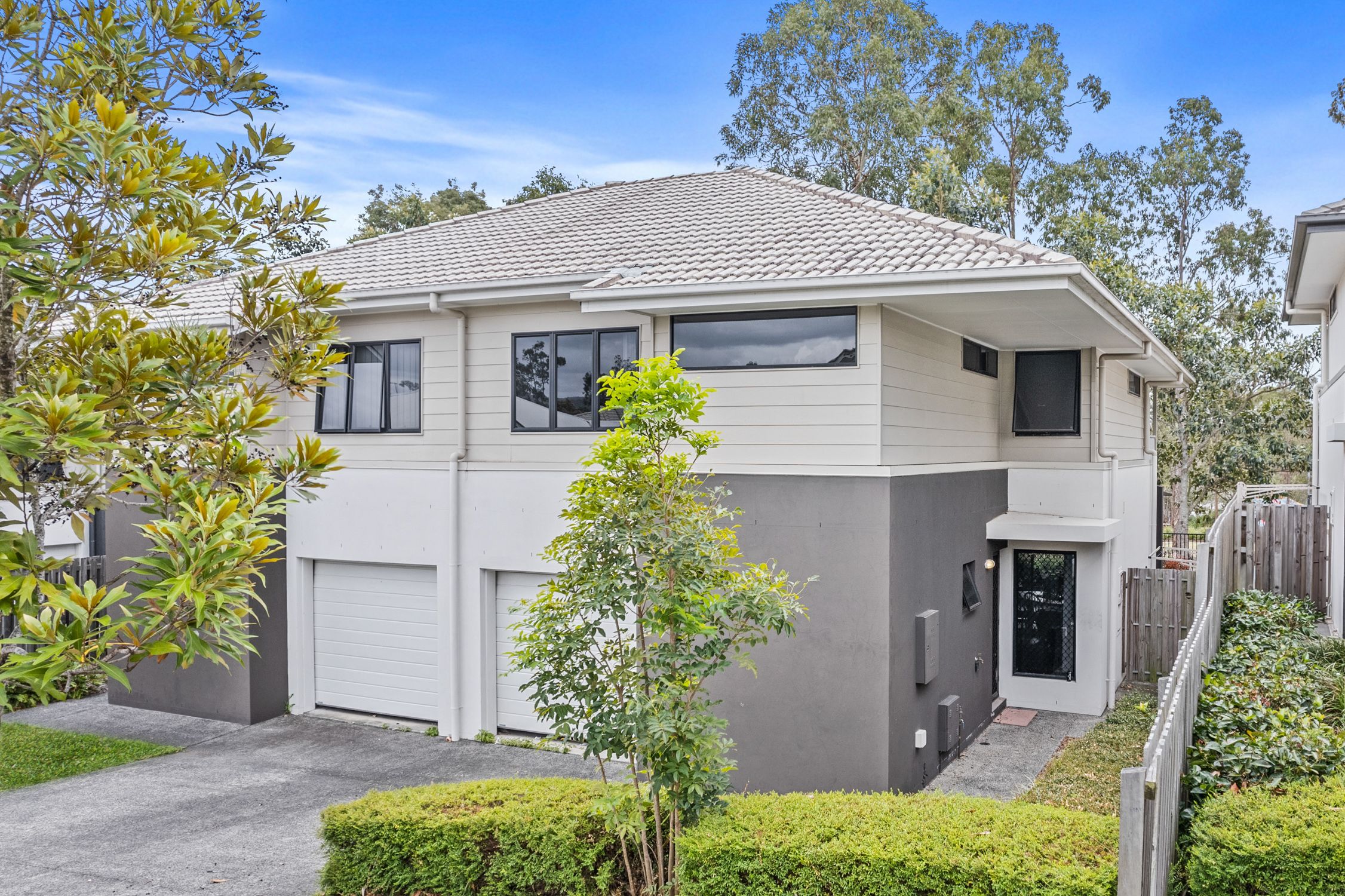 8 Carnarvon Avenue, Springfield Lakes QLD 4300