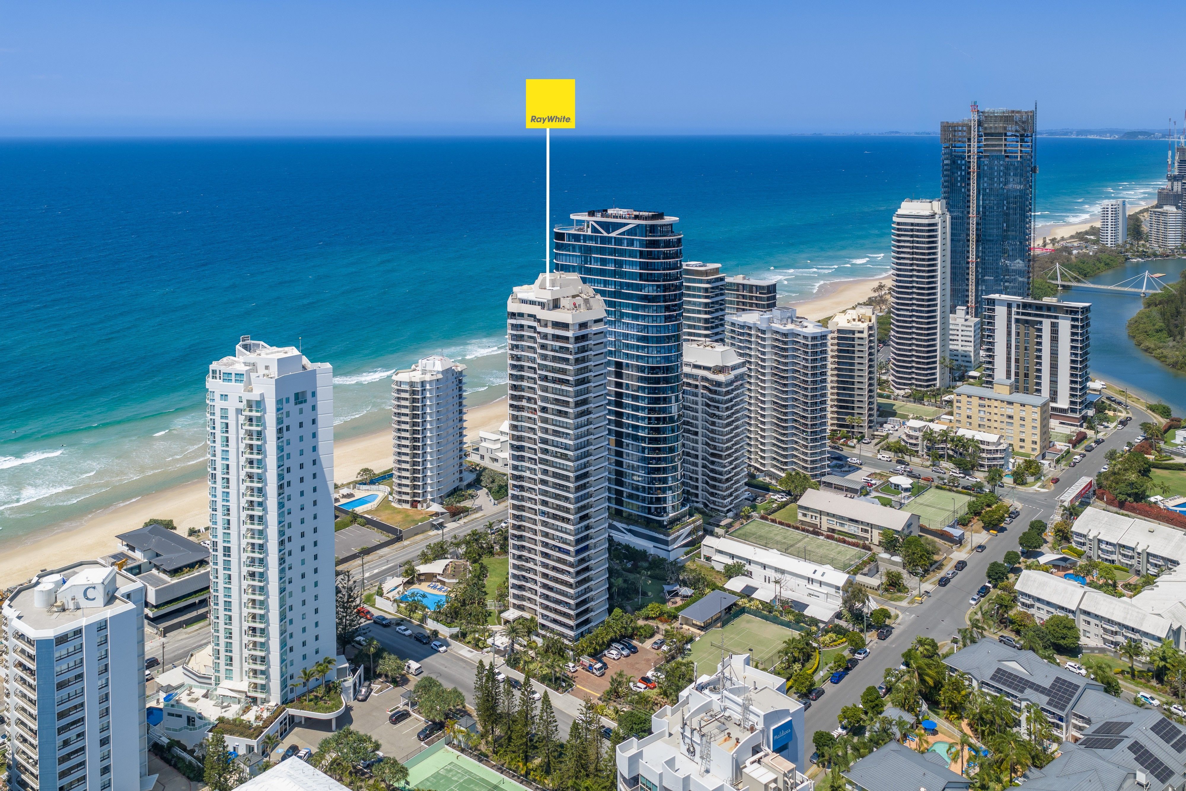 2/3554 Main Beach Parade, Main Beach QLD 4217