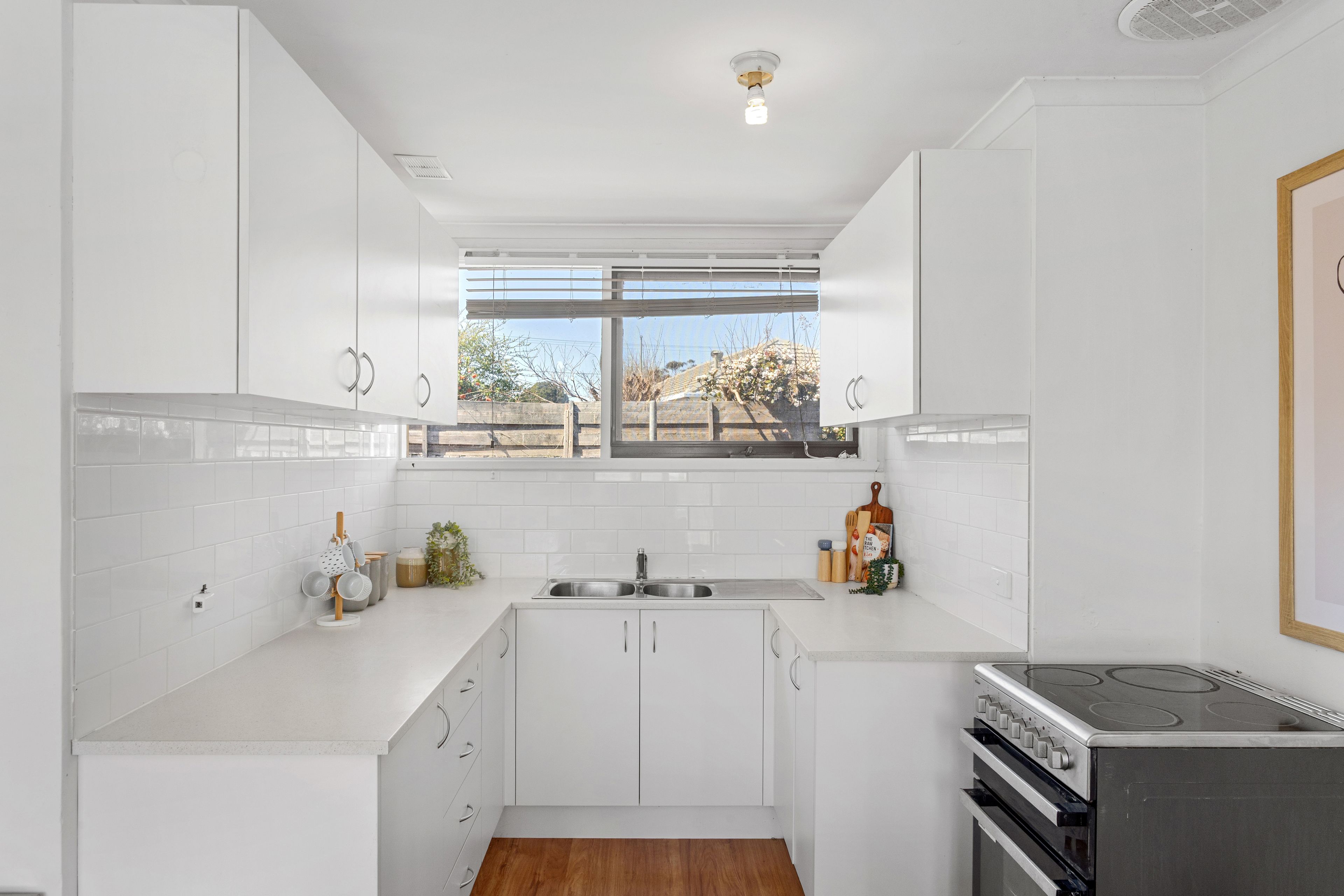 5/18 Carder Avenue — photo 4 of 10