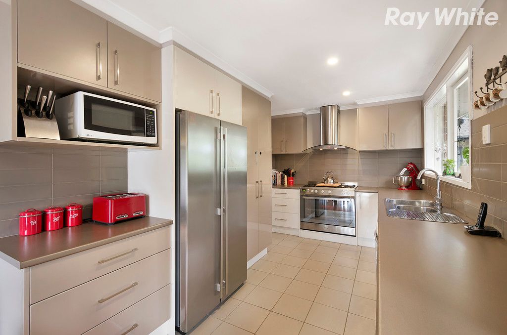 283 Windermere Drive, Ferntree Gully, VIC 3156
