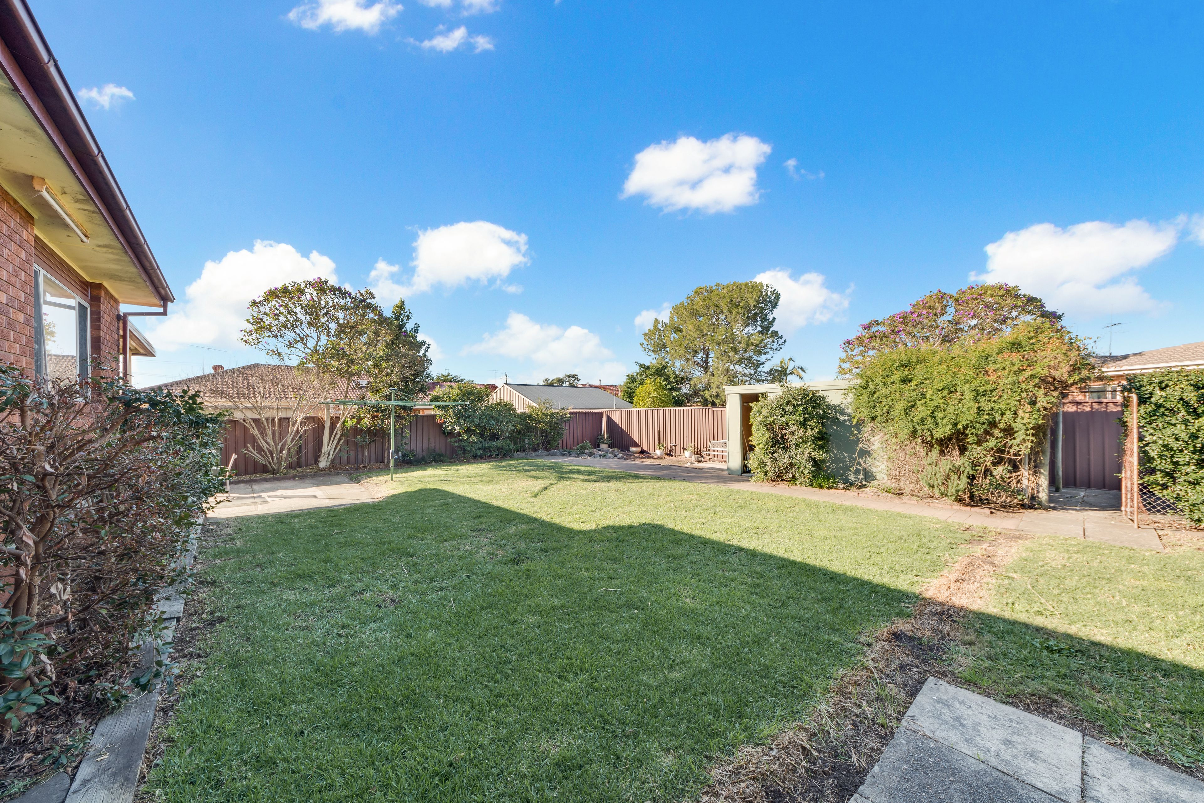10 Edgar Street, Macquarie Fields, NSW 2564