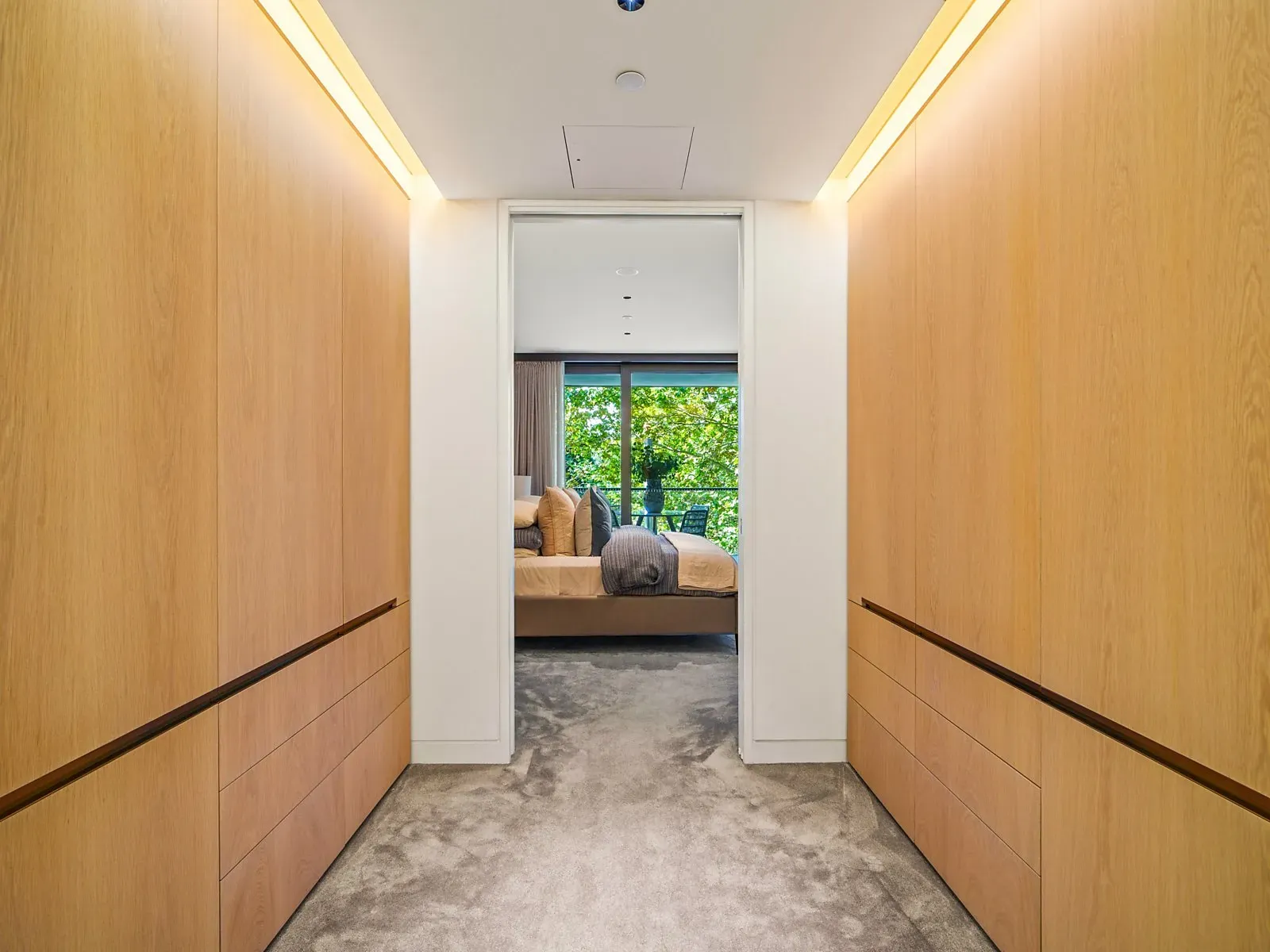 501/71 Macquaire Street — photo 7 of 17