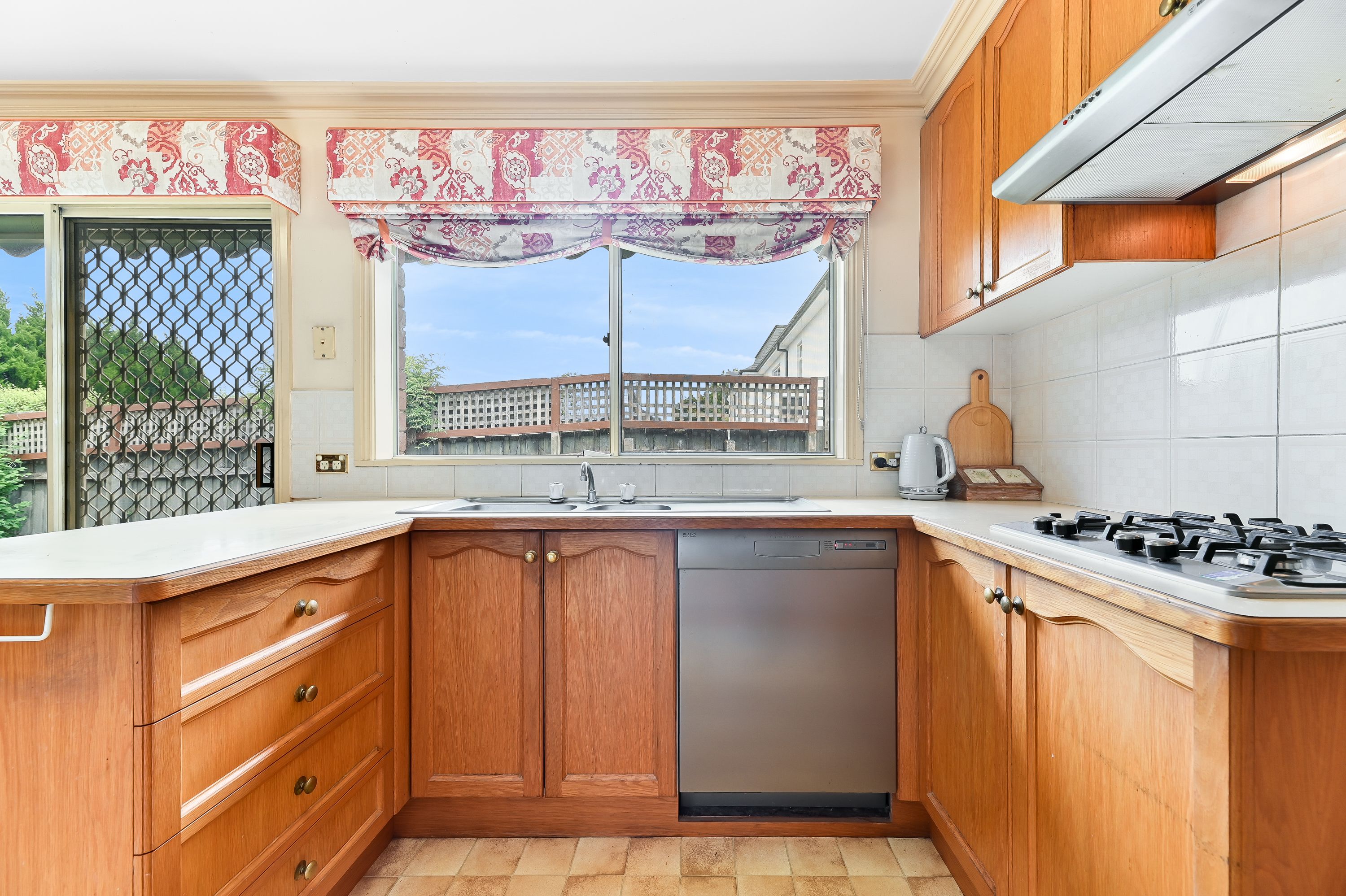 2/21 Woodstock Road, Mount Waverley, VIC 3149