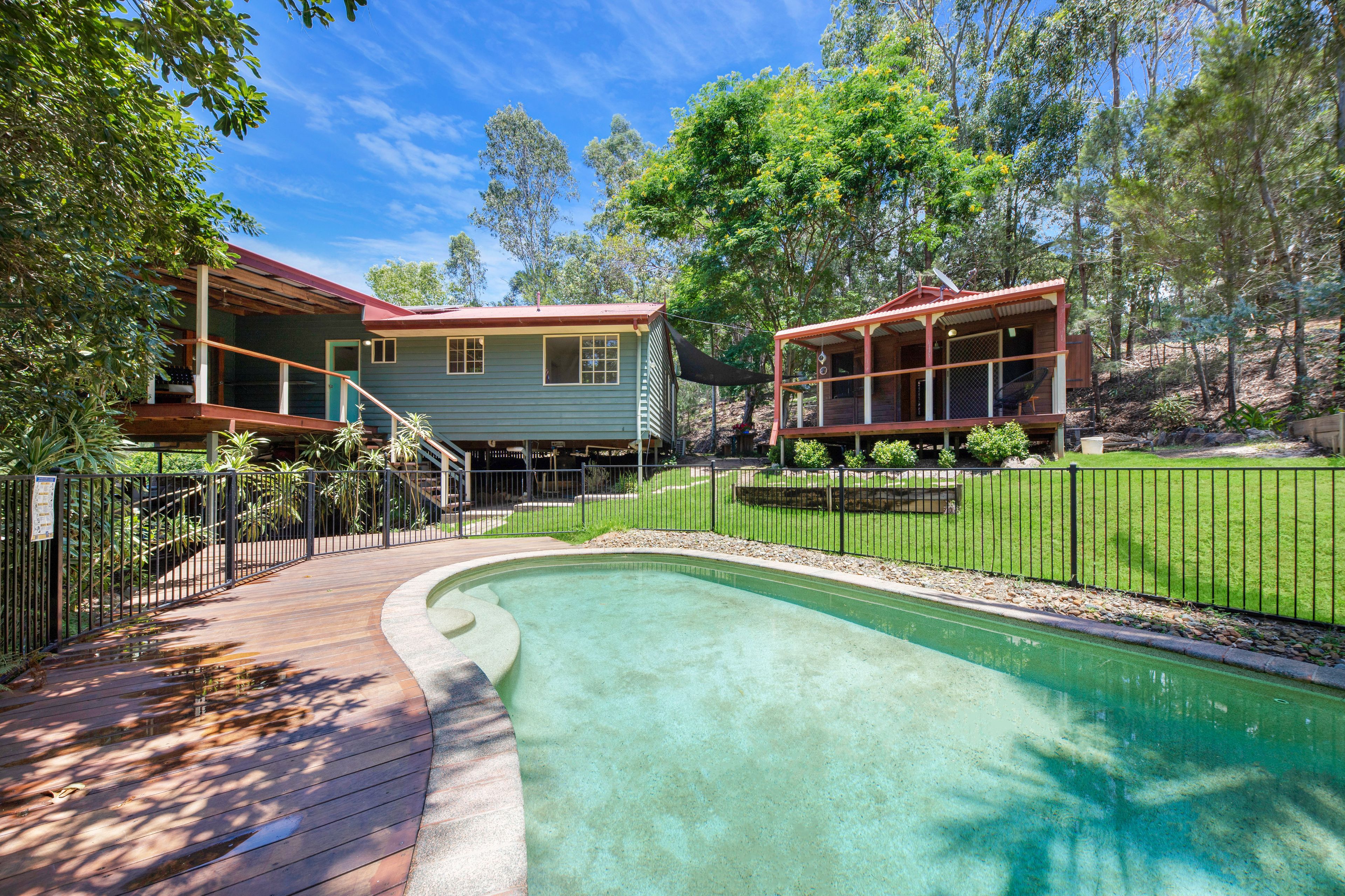 1 Merimist Way, Kiels Mountain QLD 4559