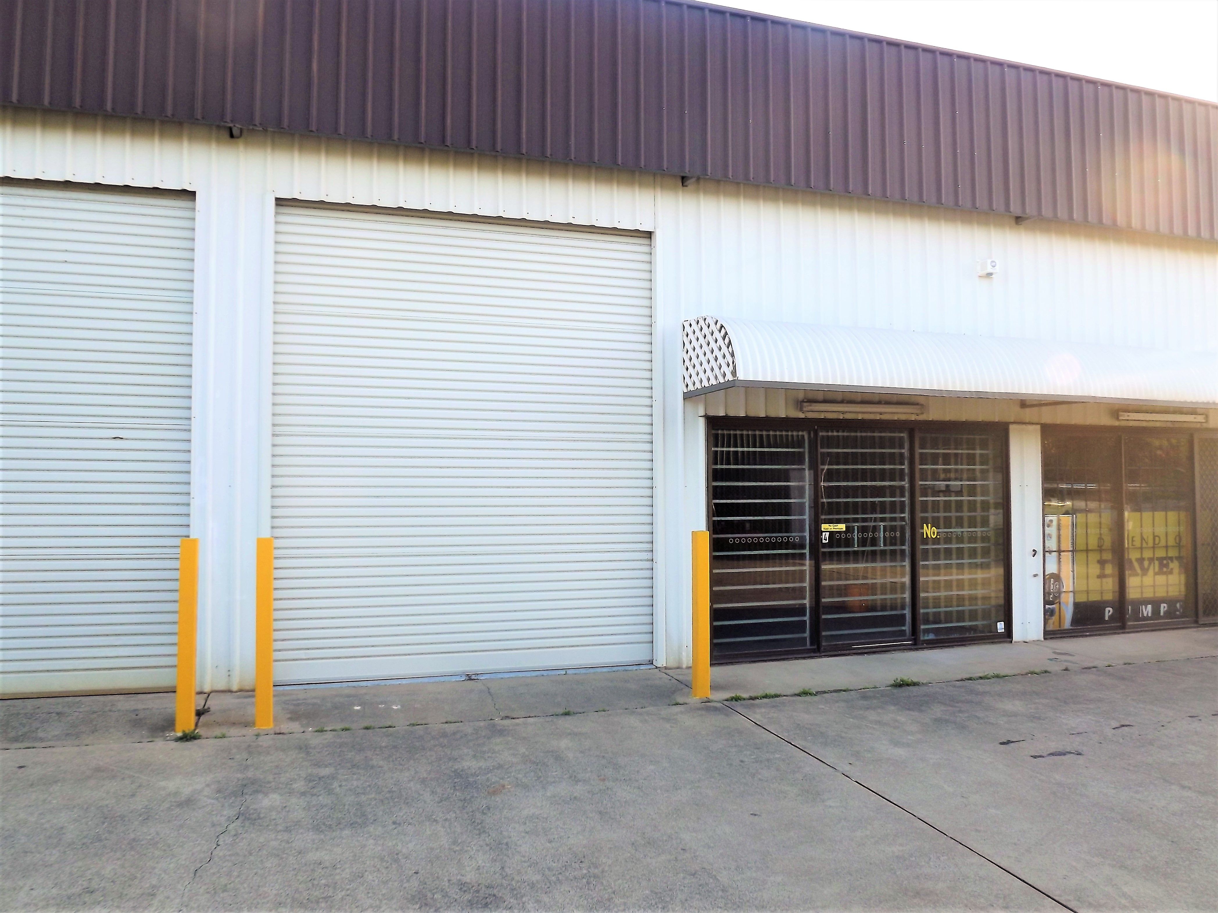 Unit 4 12-14 Centenary Place, Logan Village, QLD 4207