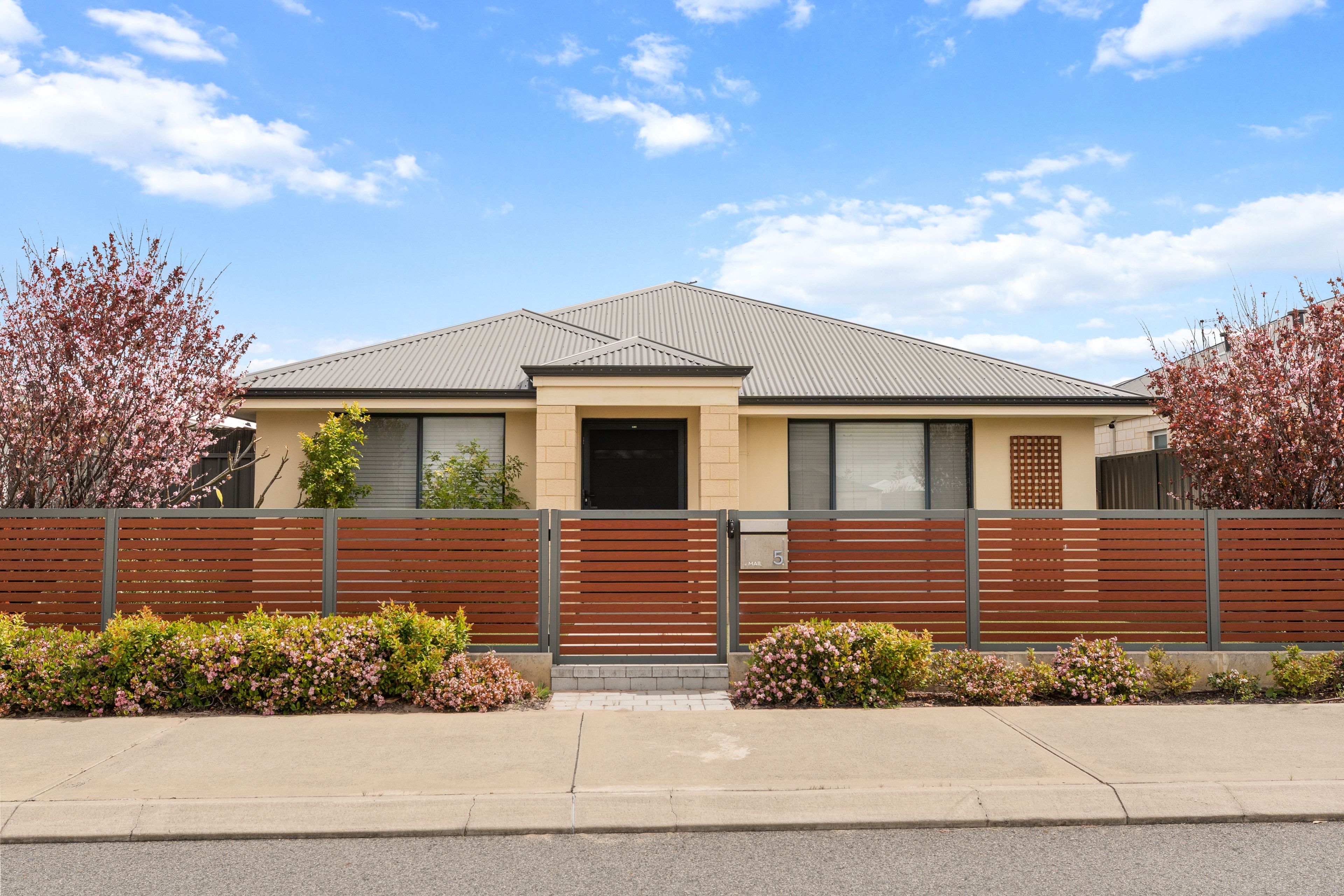 5 Flagship Avenue — photo from Ray White Rockingham Baldivis