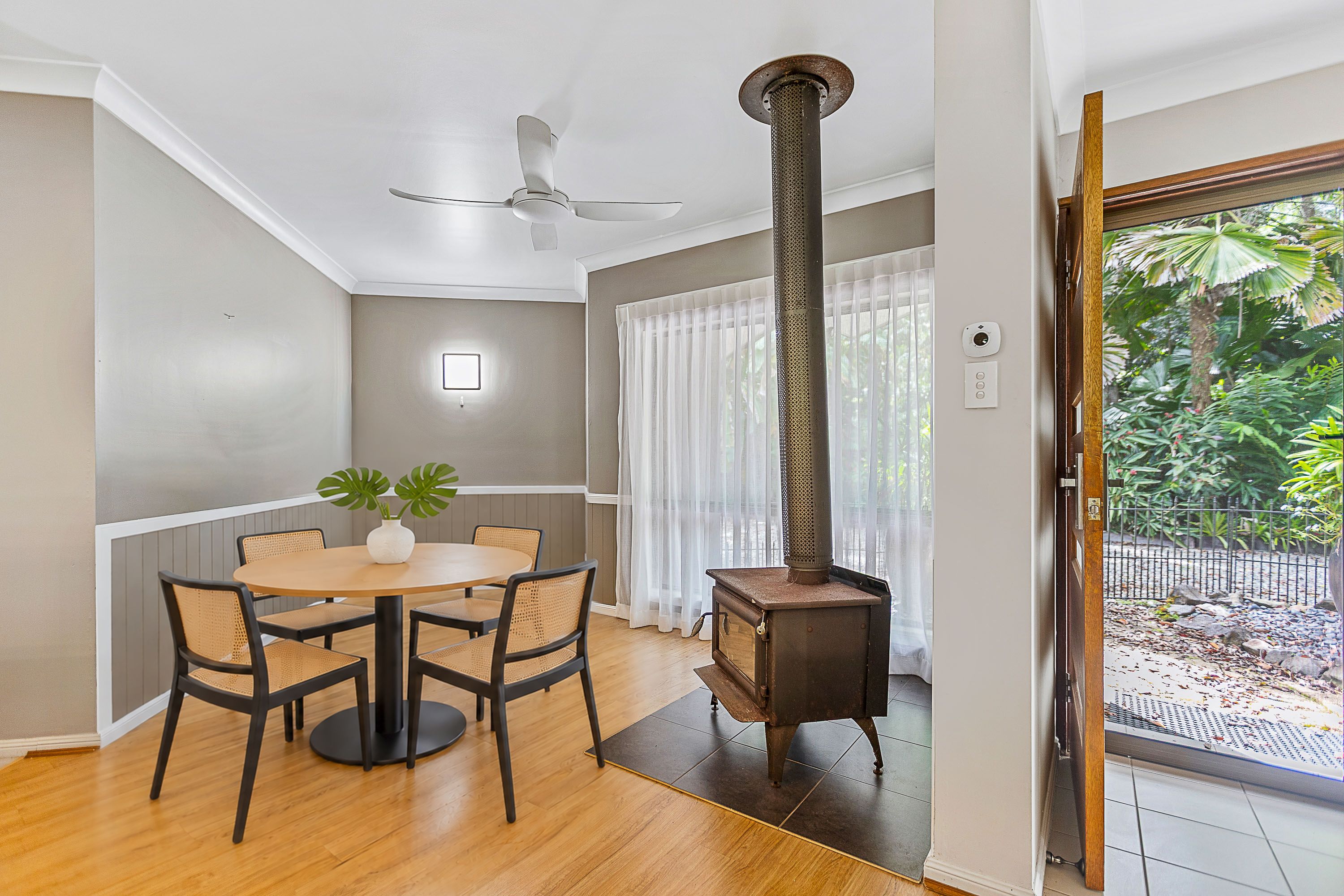 17 Bangalow Place — photo 7 of 27