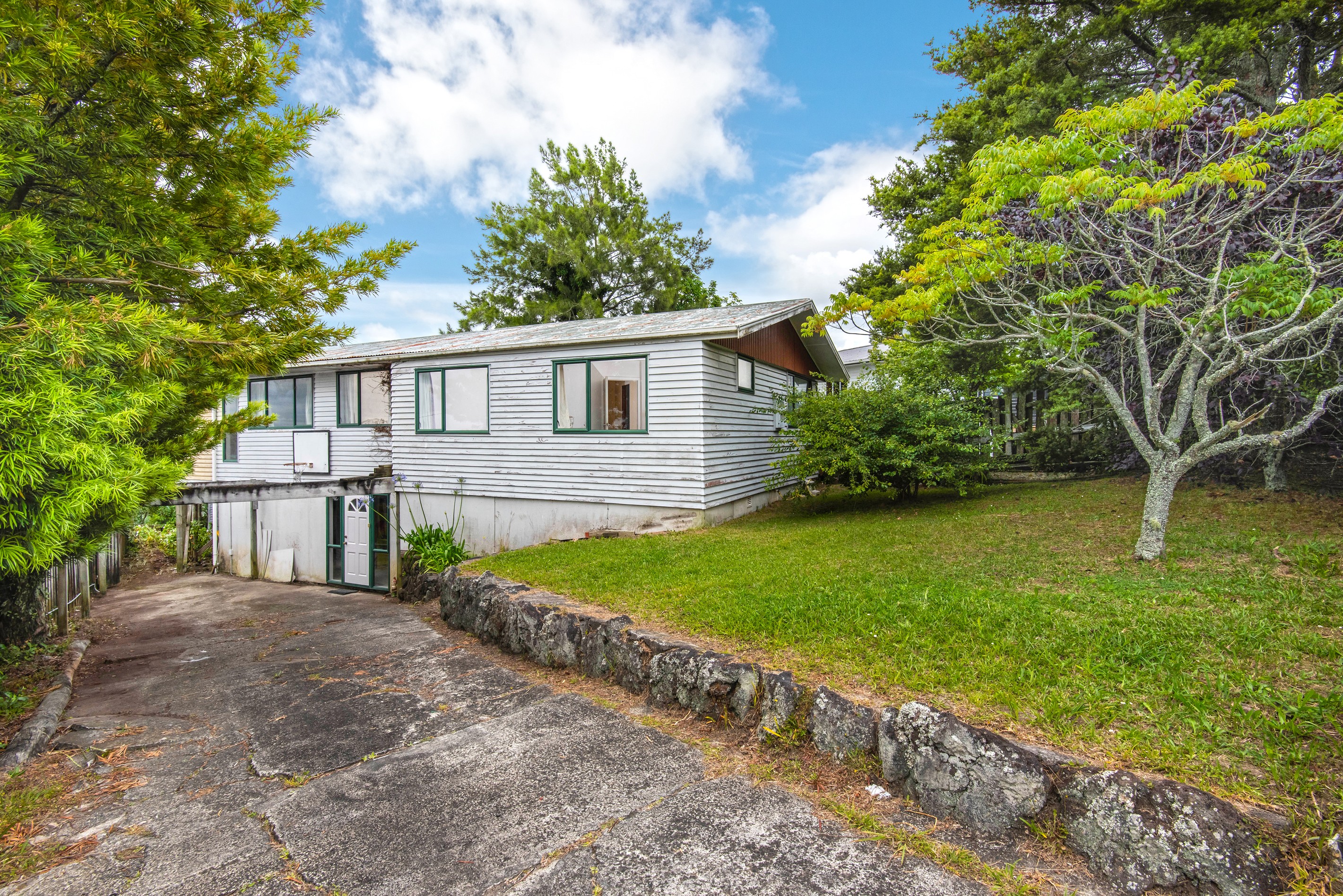 15 Addison Drive, Glendene, Waitakere City