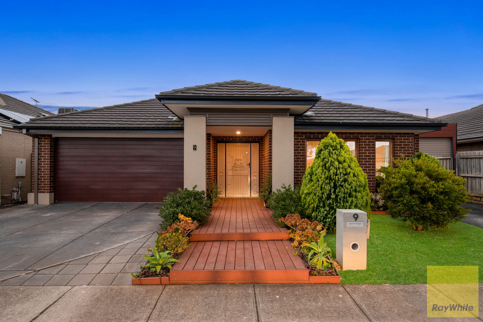 9 Pinoak Street, Point Cook, VIC 3030
