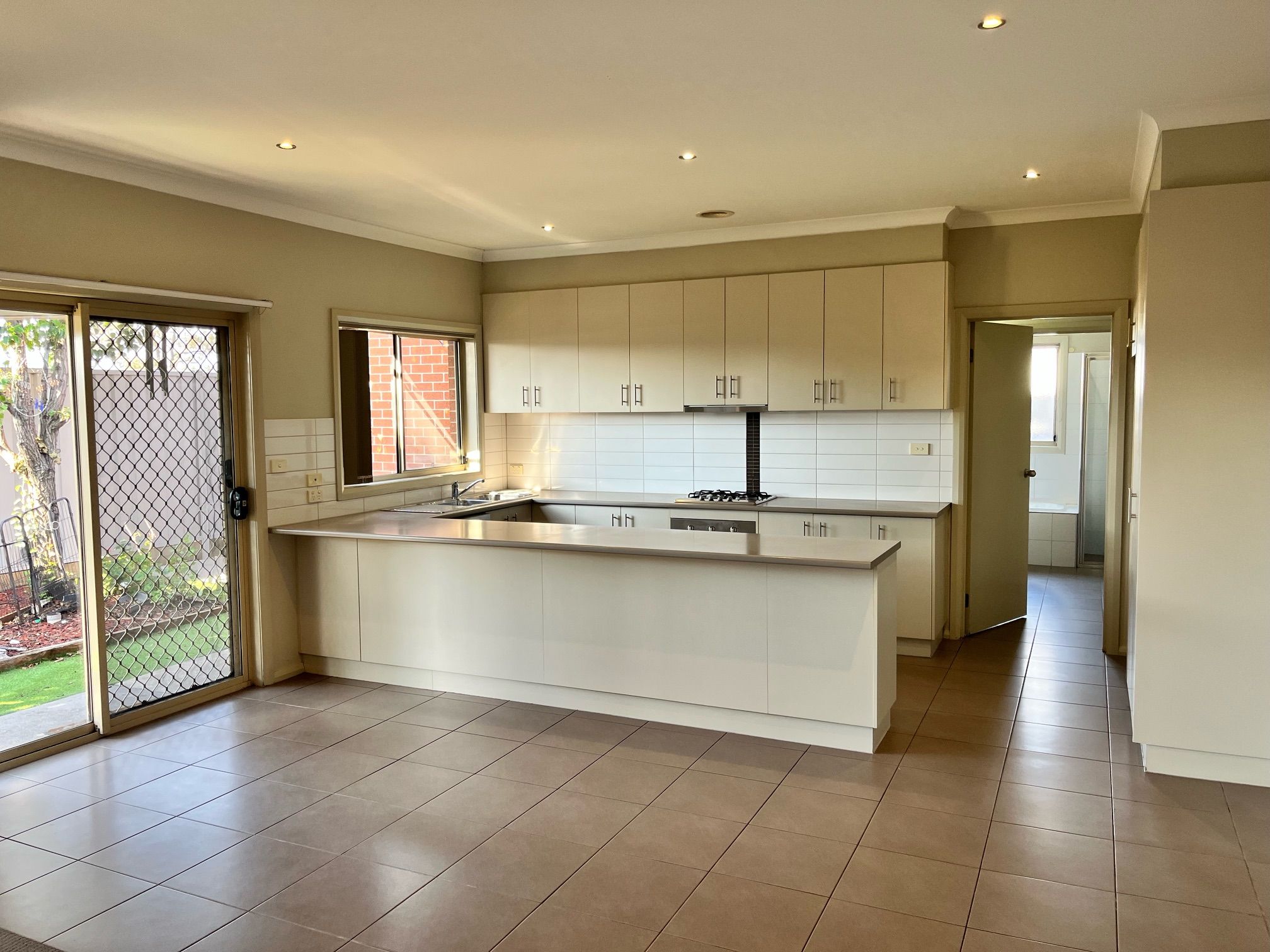 3/70 Thames Boulevard, Werribee, VIC 3030
