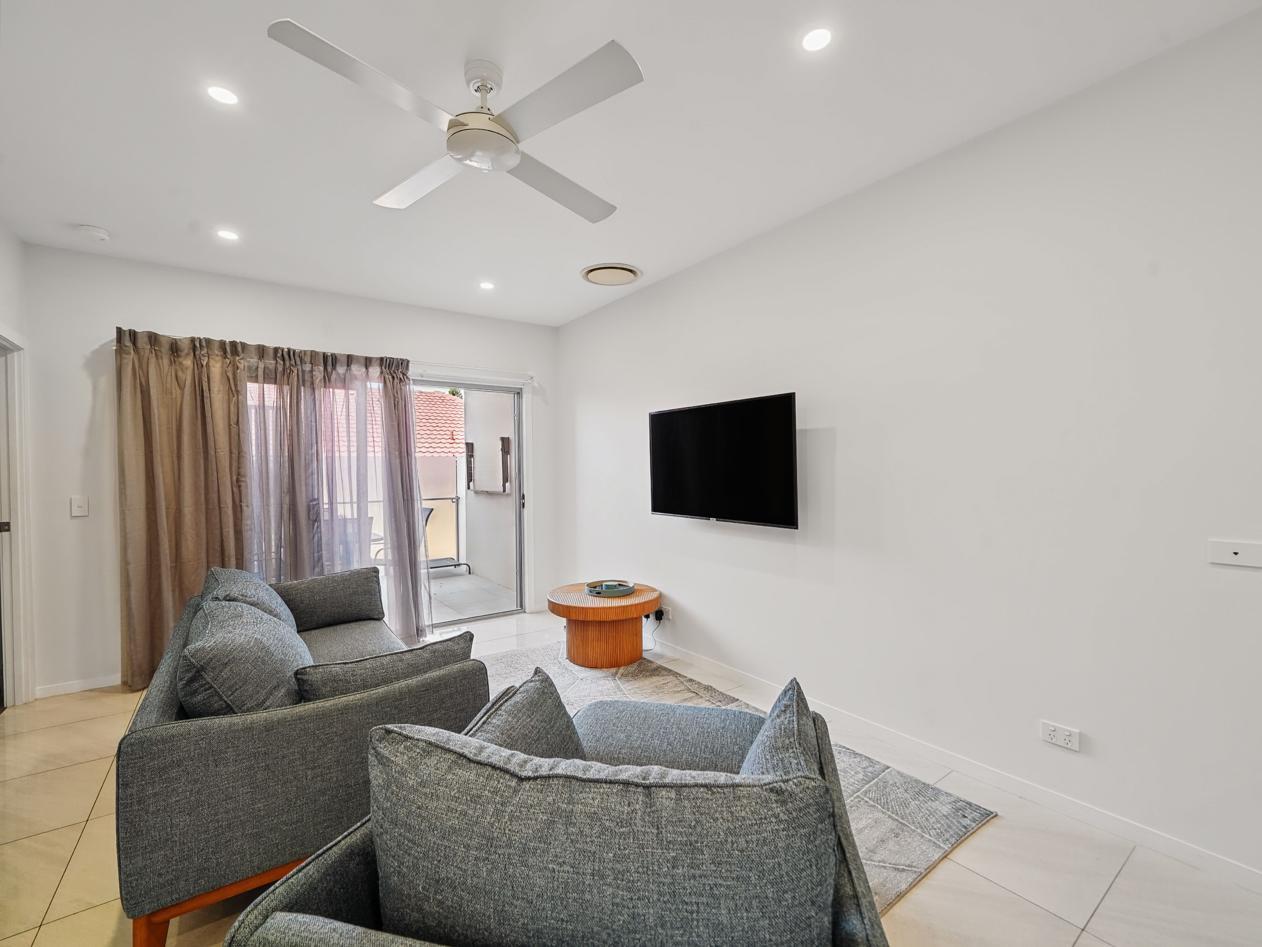 5/4 Albert Street — photo 11 of 20