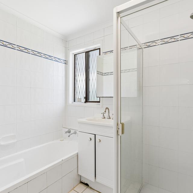 122 Adams Point Rd 122 Adams Road, Trott Park, SA 5158 - Sold House - Ray White Glenelg ...