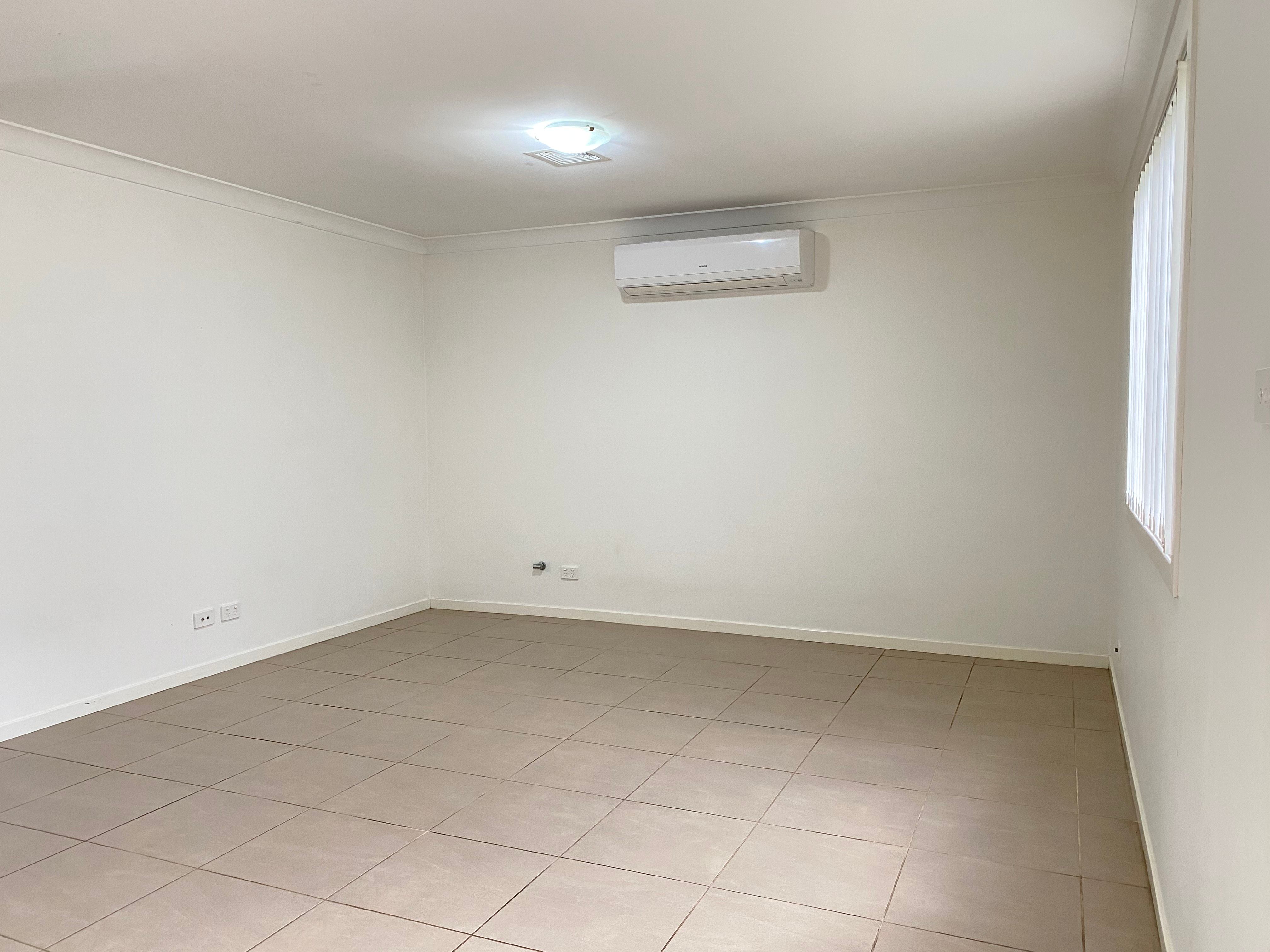 58 Ingleburn Gardens Drive, BARDIA, NSW 2565