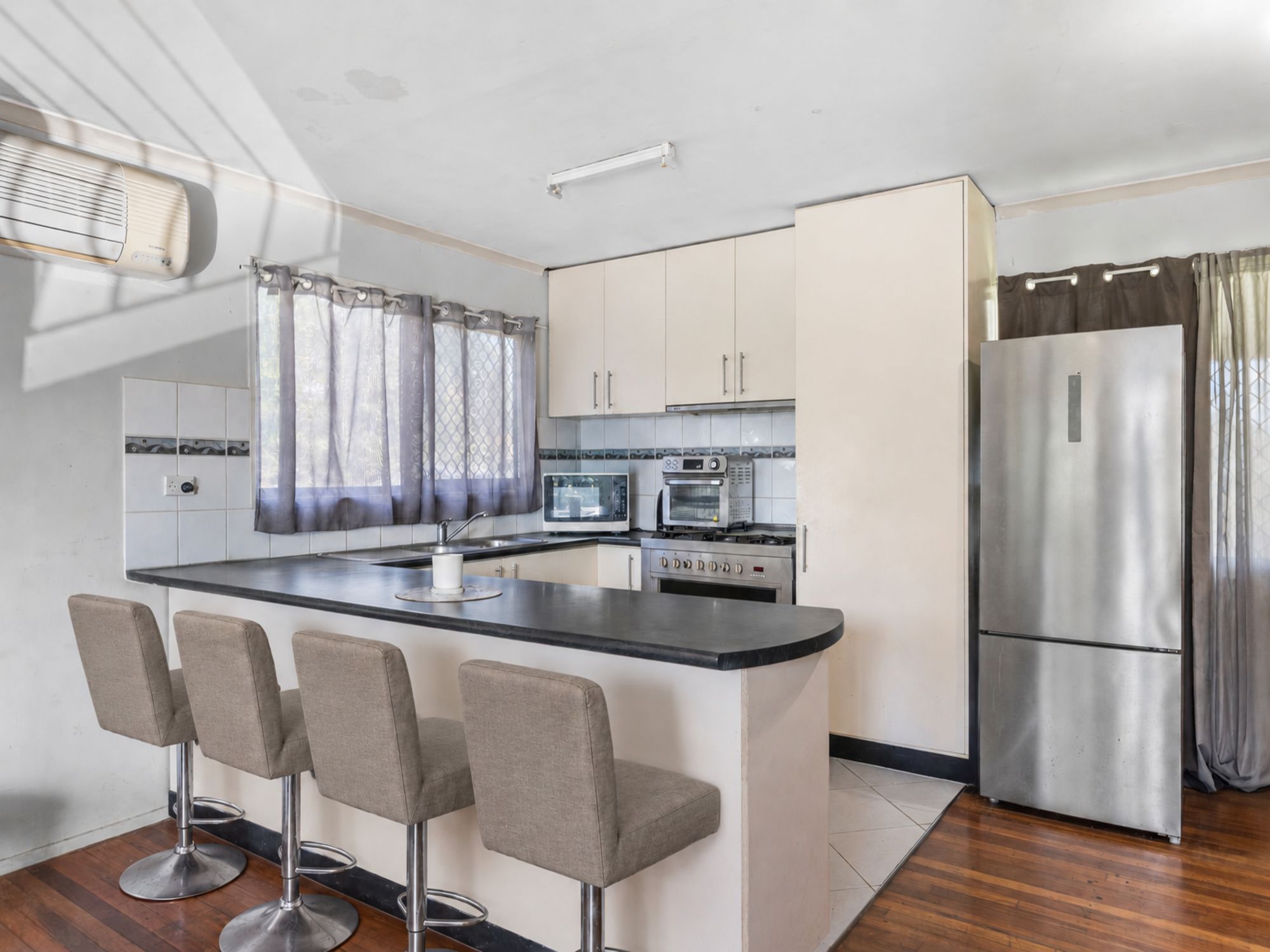 5 Armstrong Avenue — photo 6 of 19