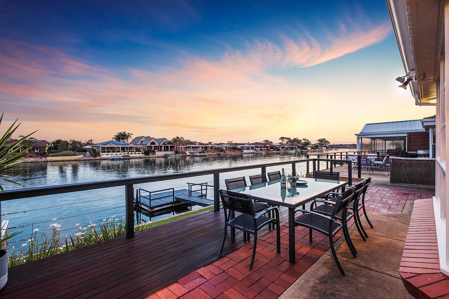 8 Hansen Court, West Lakes Shore SA 5020