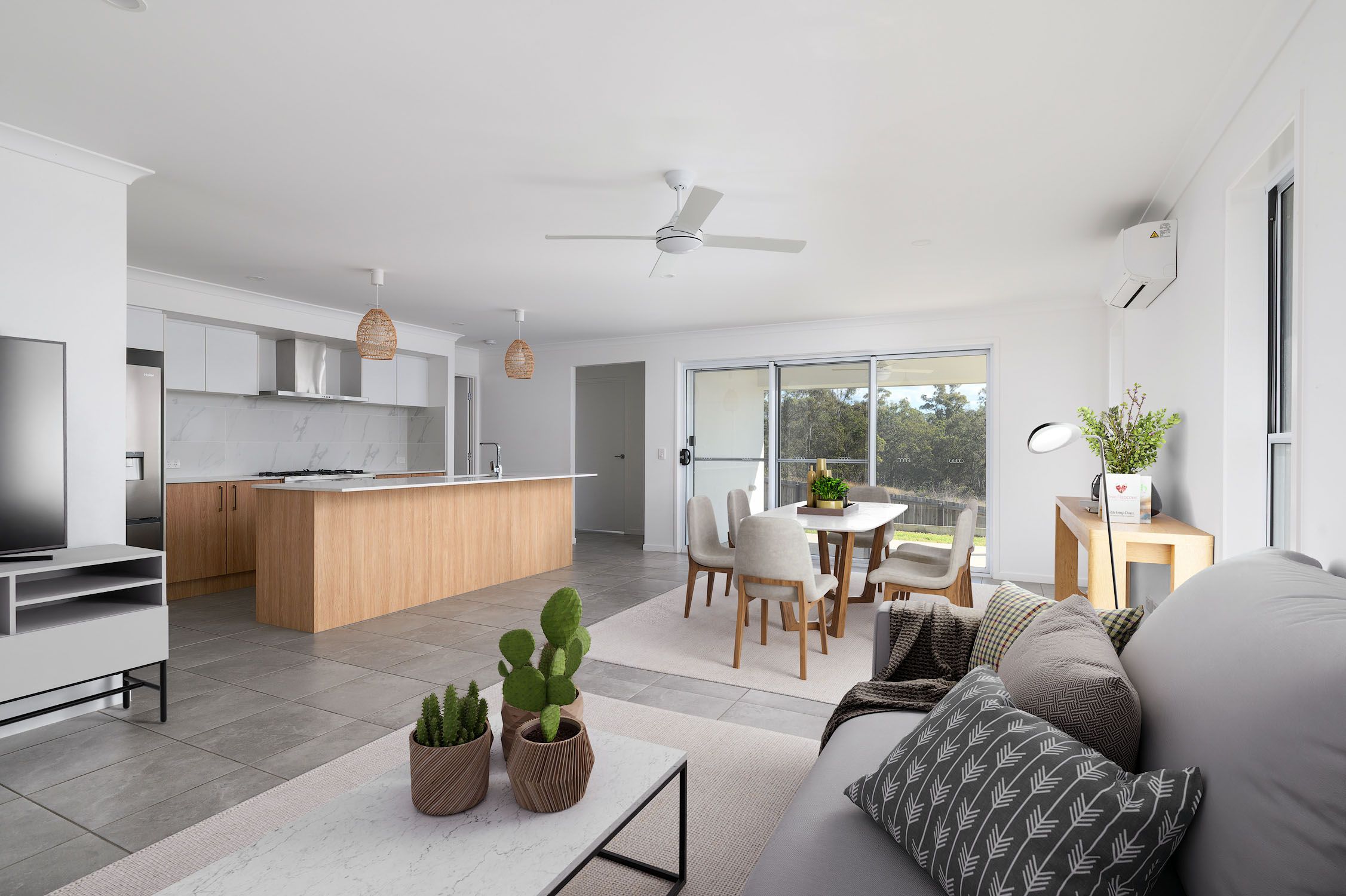 28 Commander Court, Jones Hill, QLD 4570