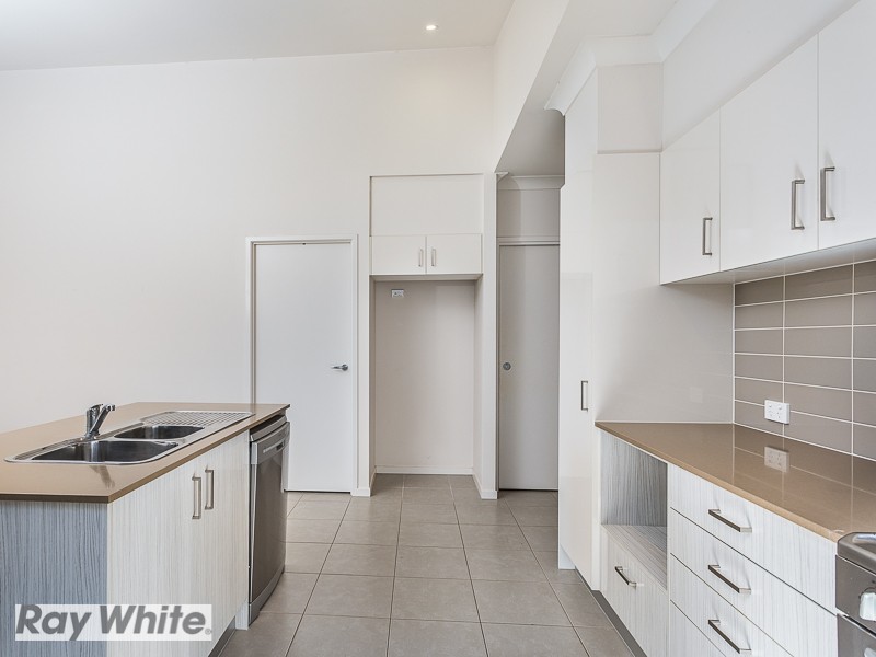 6 Brooklyn Close, North Lakes, QLD 4509