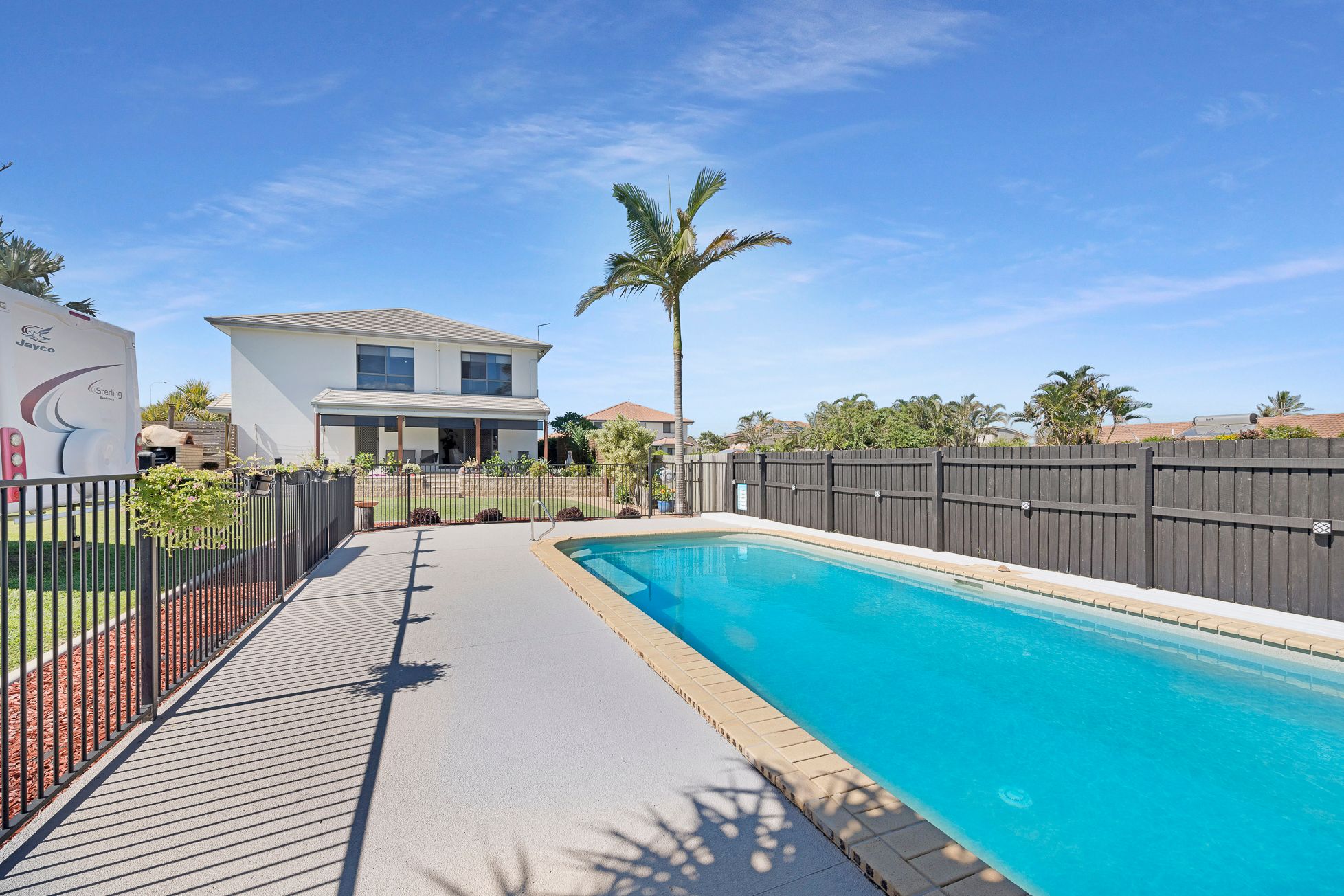 3 Arunda Street, Coral Cove, QLD 4670